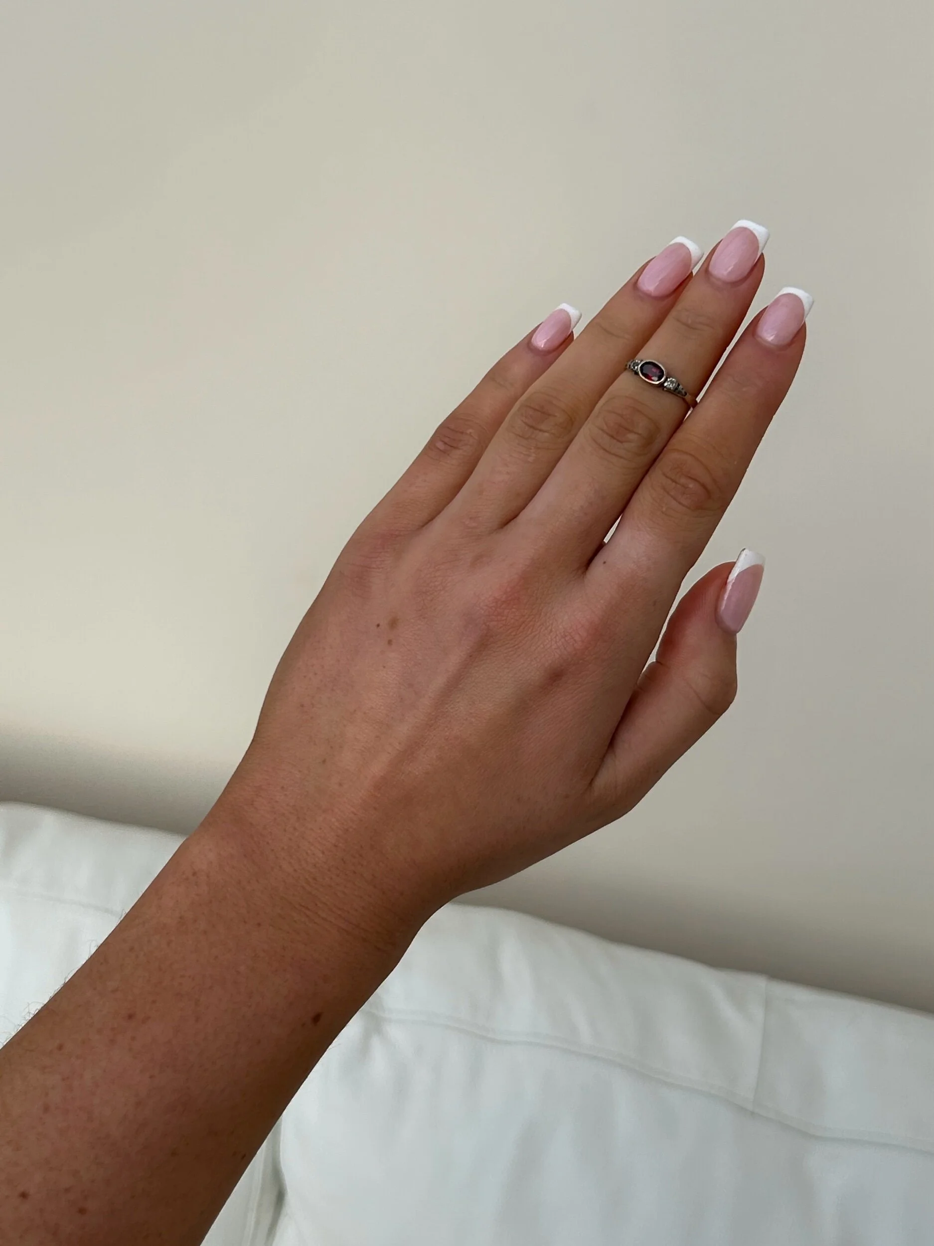 C4D4C939-E7DE-4E56-A56C-5674EDD9D42D