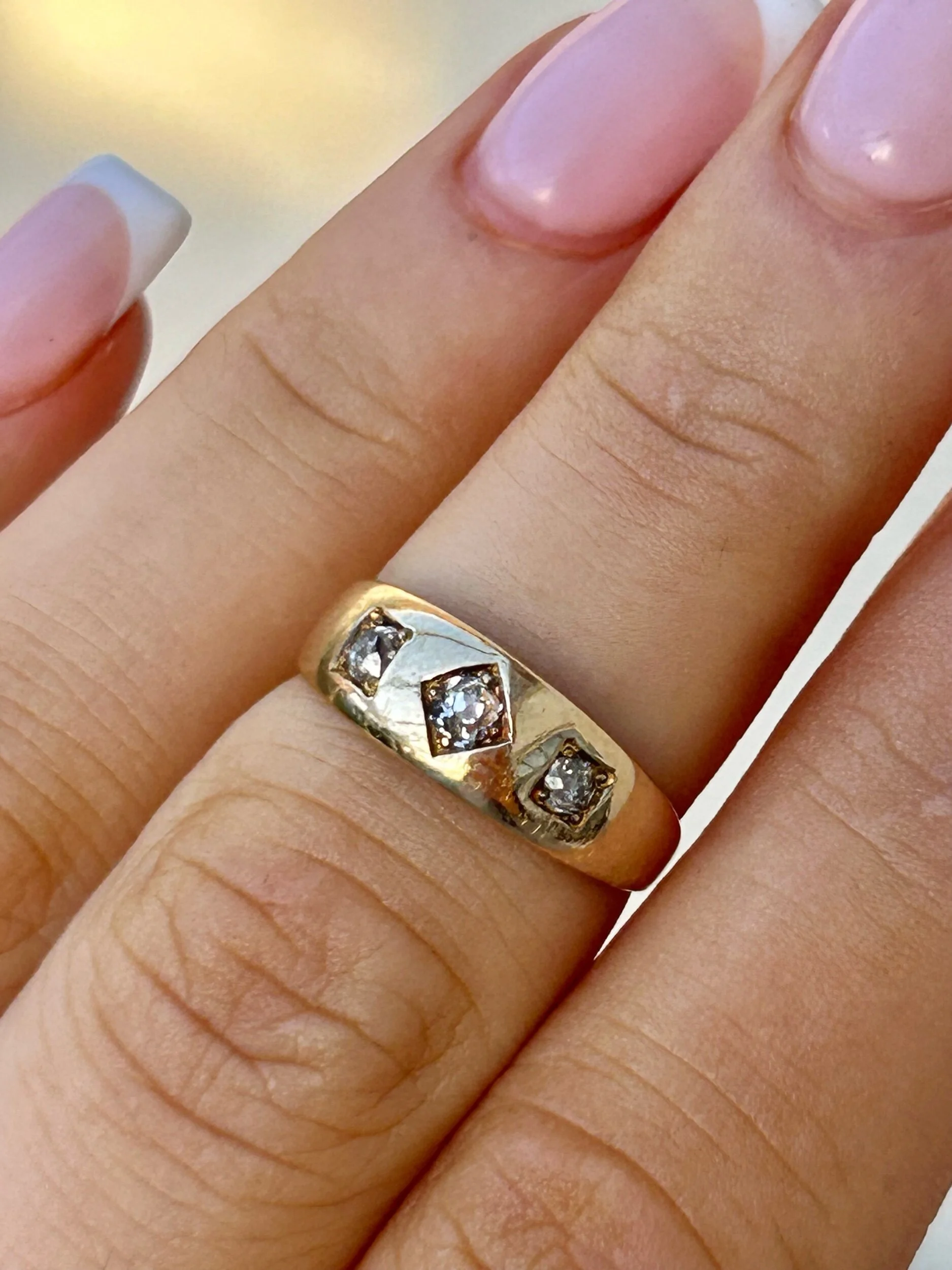 5576EEAF-A39B-4822-BB80-3202AD110AFE