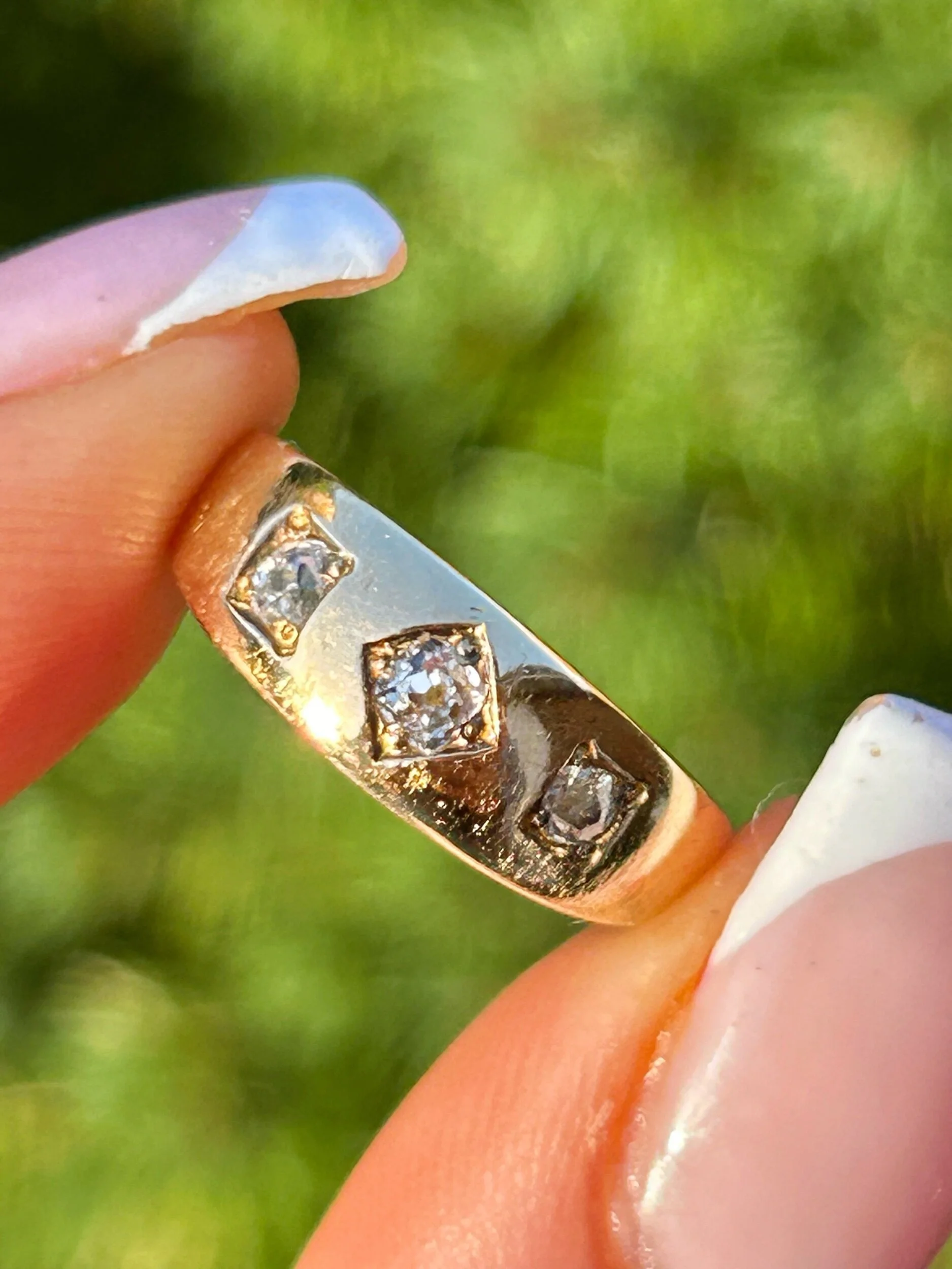 8F1C998F-019F-4B3A-AA90-11E5AE265184