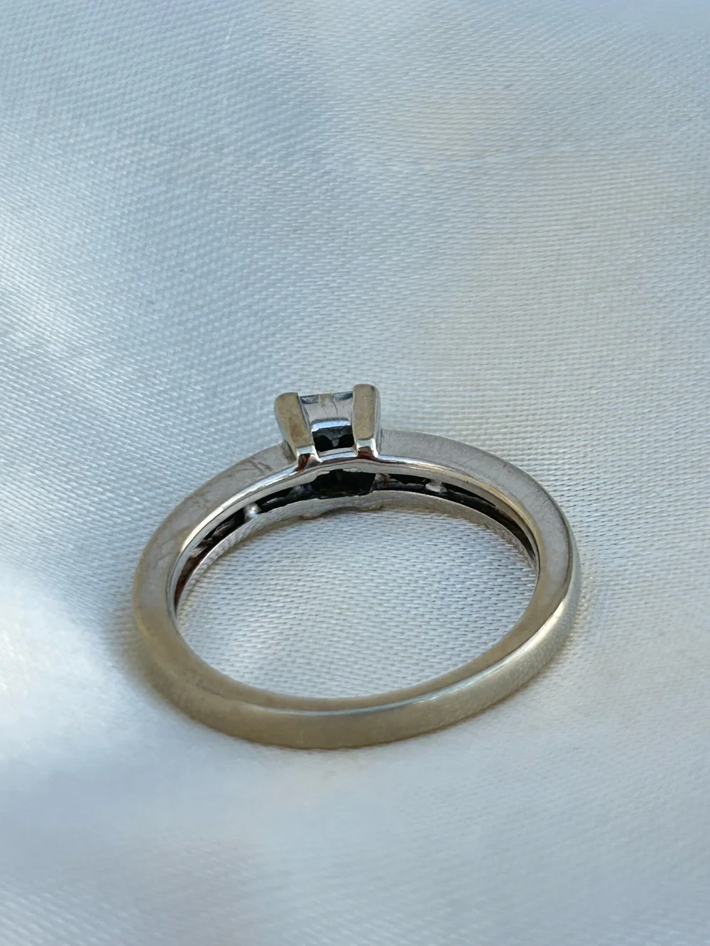 Chunky Sweet 18ct Gold Diamond Engagement Style Ring — Gembank1973