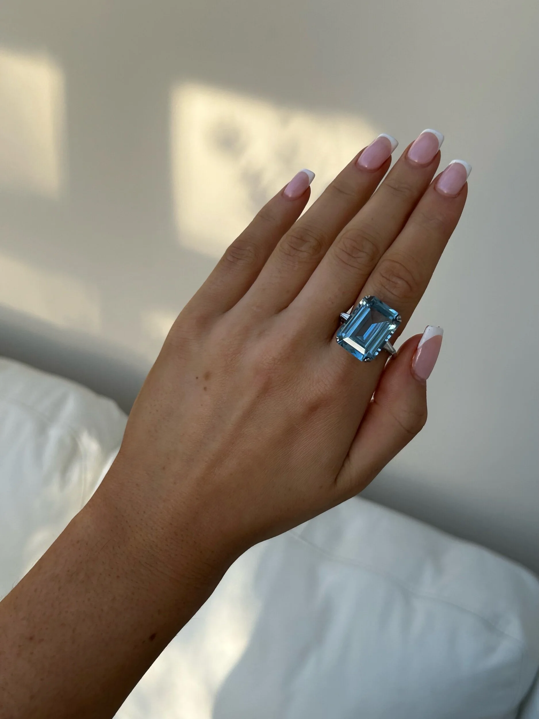 005A33FE-B5C7-4F5C-9ED4-C66D85E6D18B