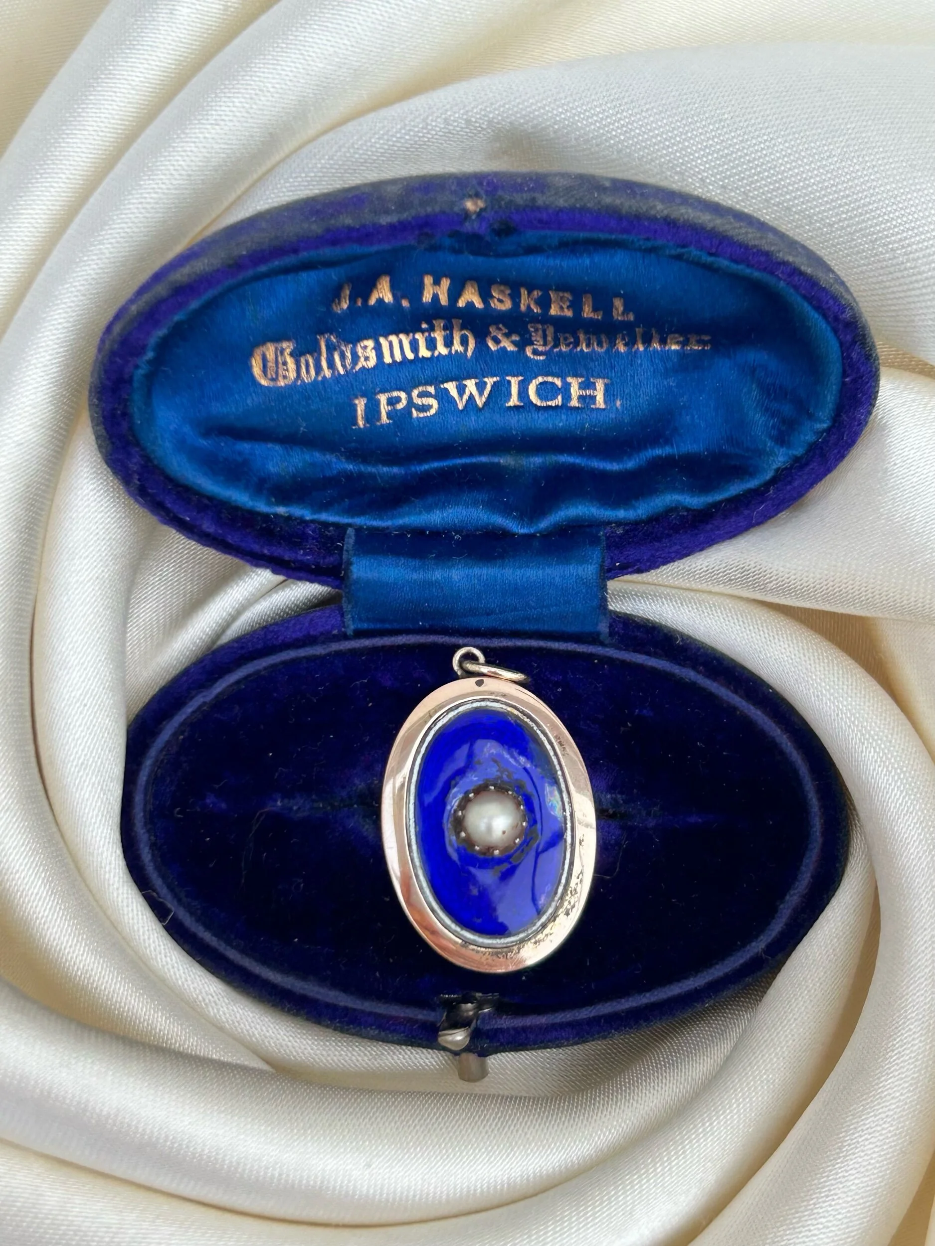 CE13C378-0F6C-482C-923B-9D505B5B0D08