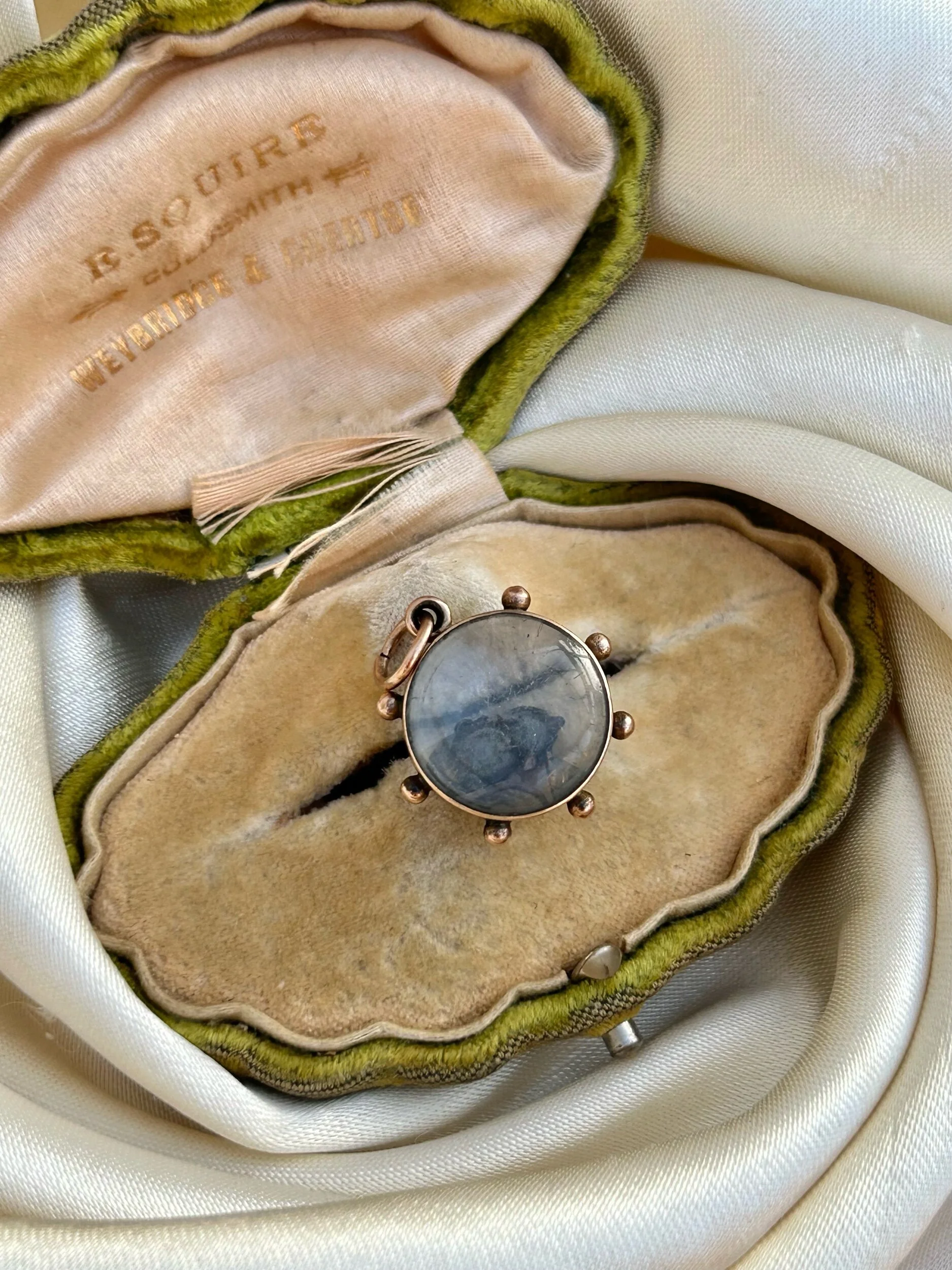 EEA38D14-EE48-4E02-8603-0BA2CA1E0A1E