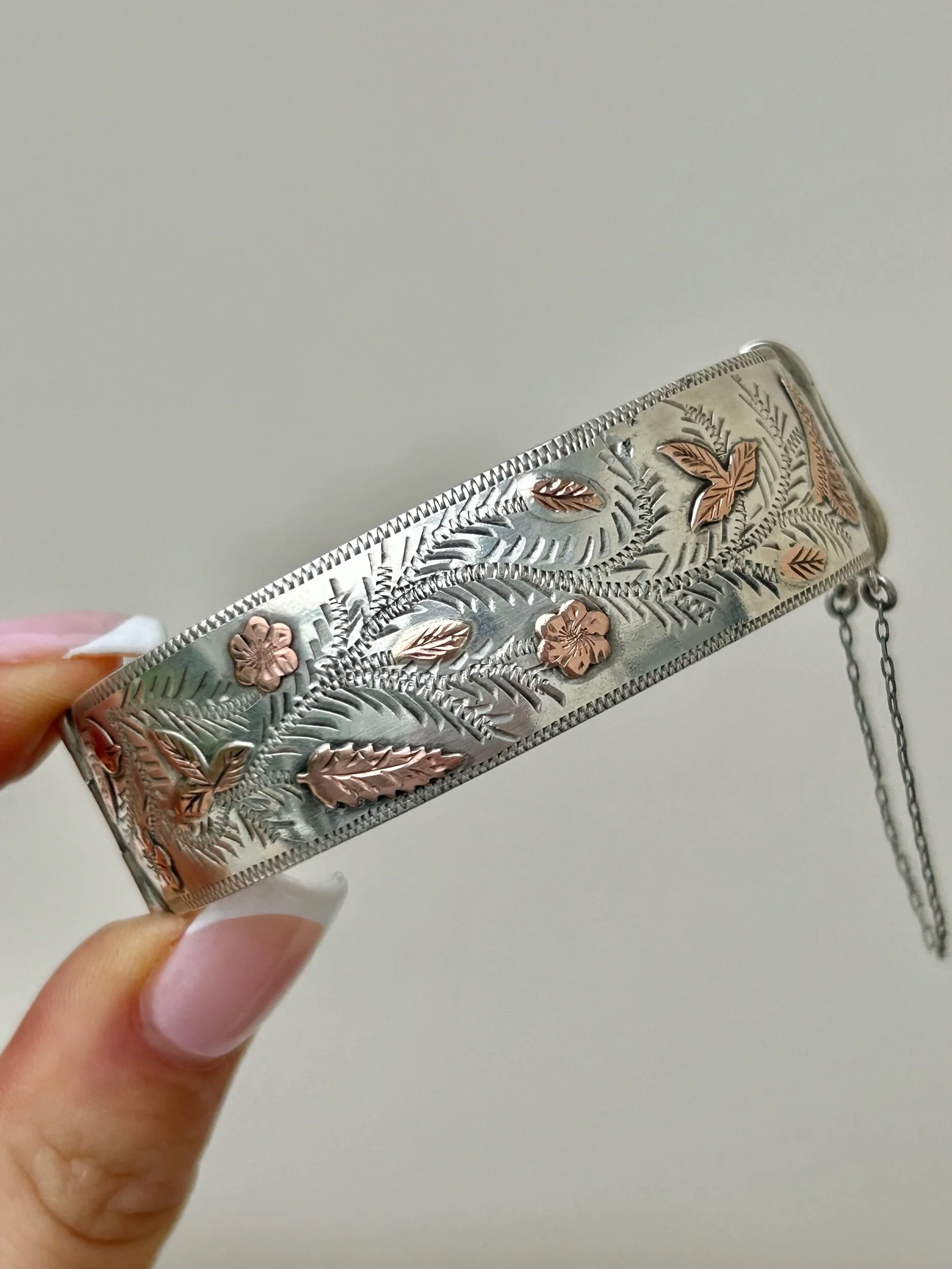 38ACADC4-C51E-446E-BF3B-B3A1C7683465