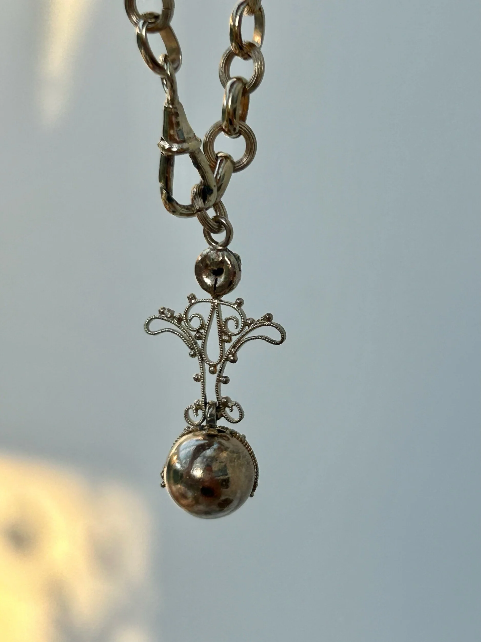 17A123E2-2EE1-454D-9DDE-943722E43604