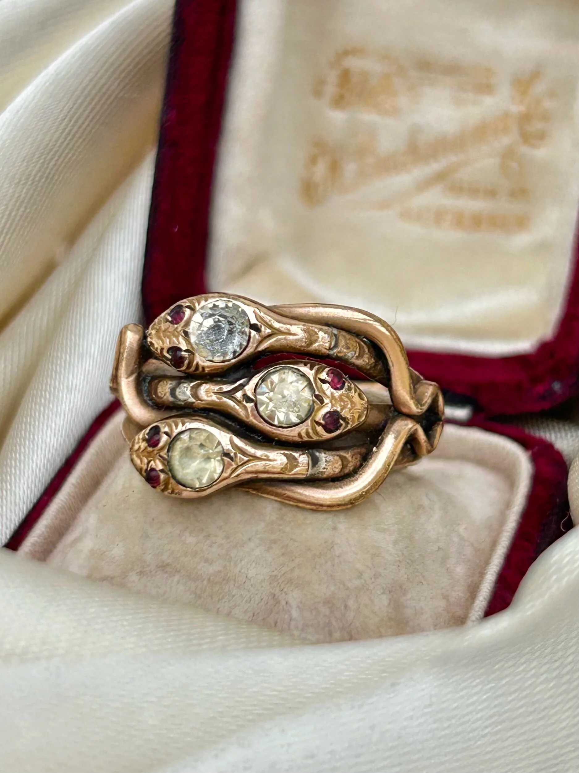 627749B6-36B4-4197-977D-CF7F9BD25CEB