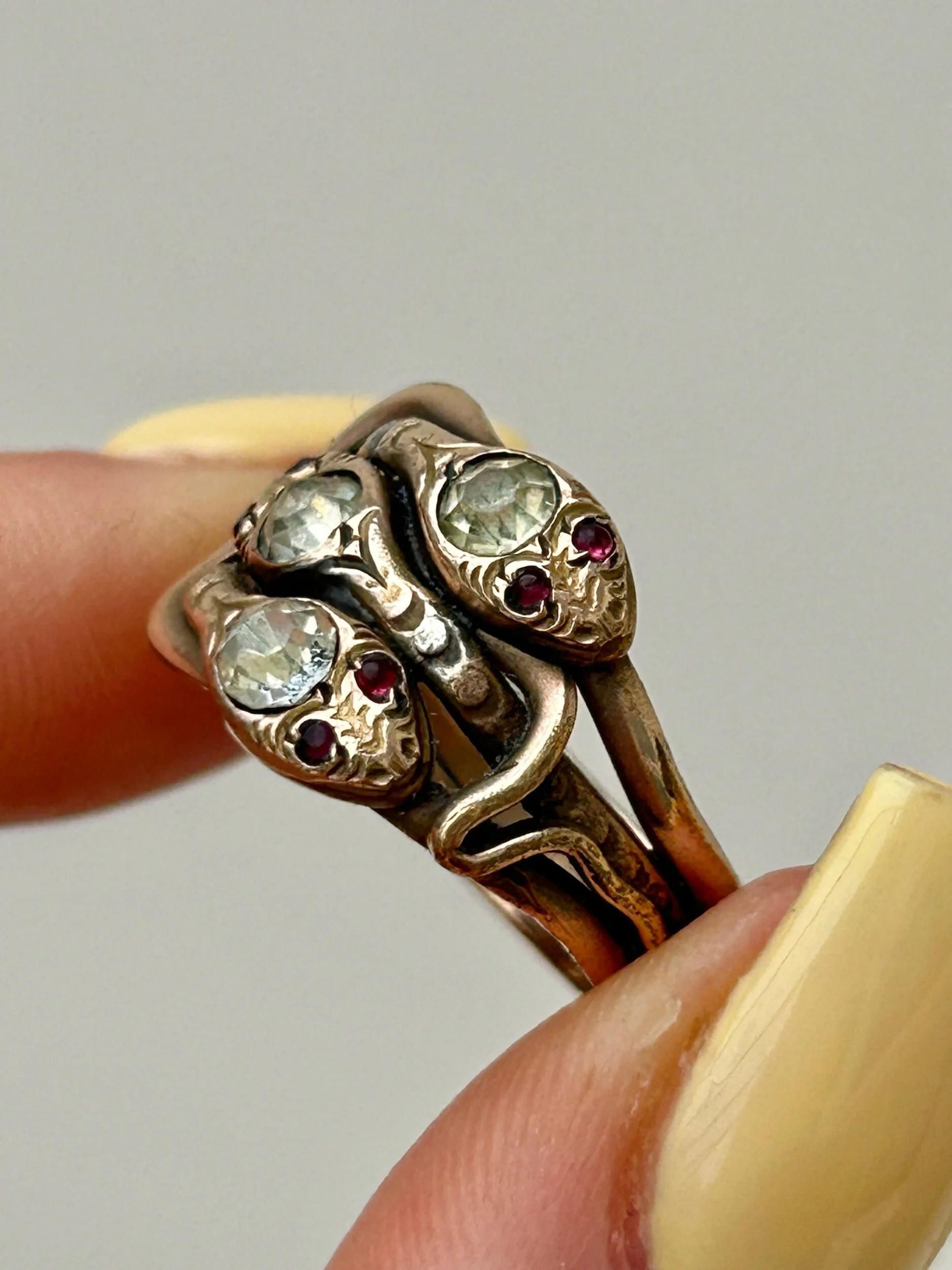 04C4DF63-4932-4492-90C8-0612D093E6E4