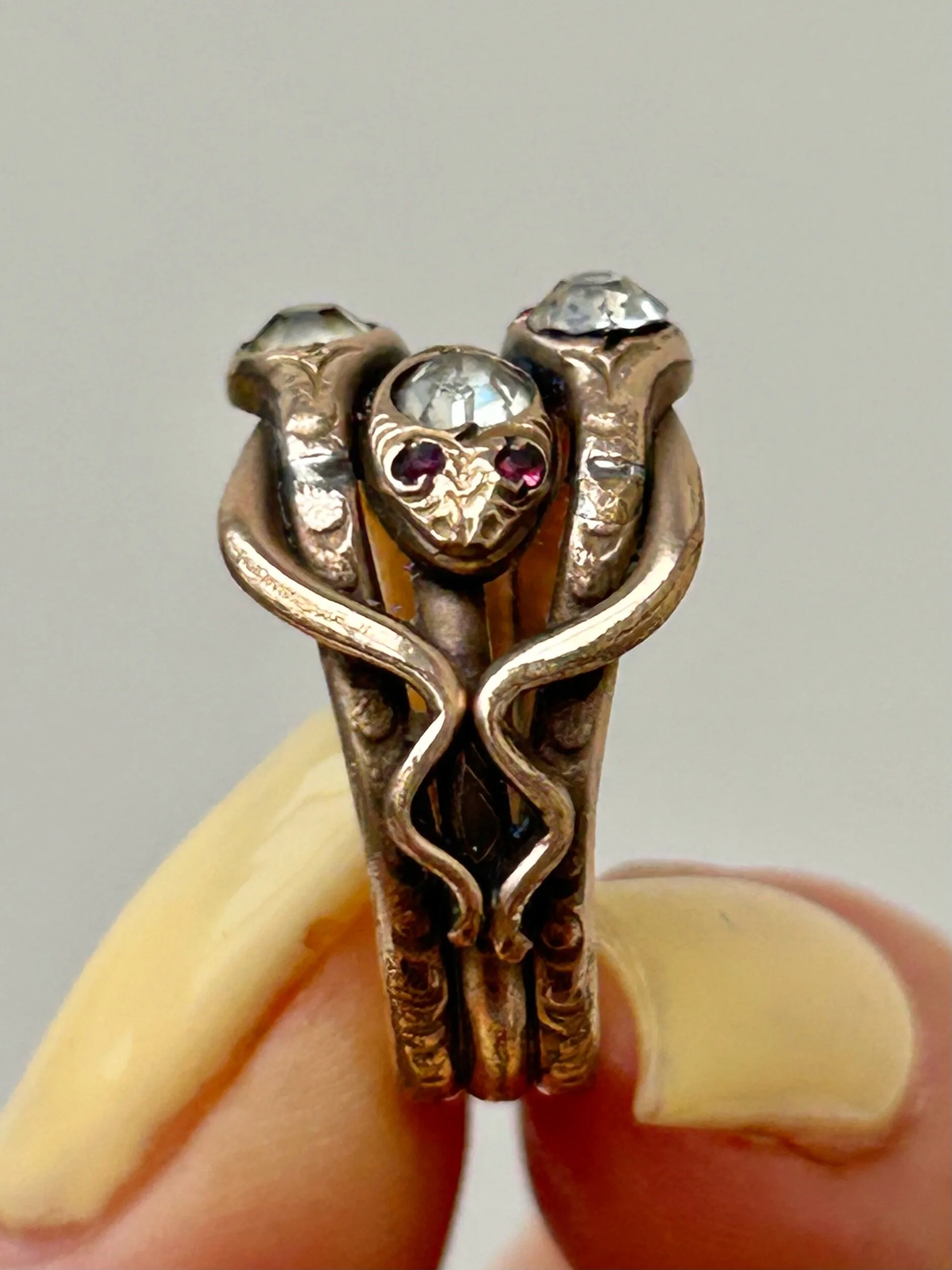 412E49C8-A2A4-41D1-A75B-441FE928ED05