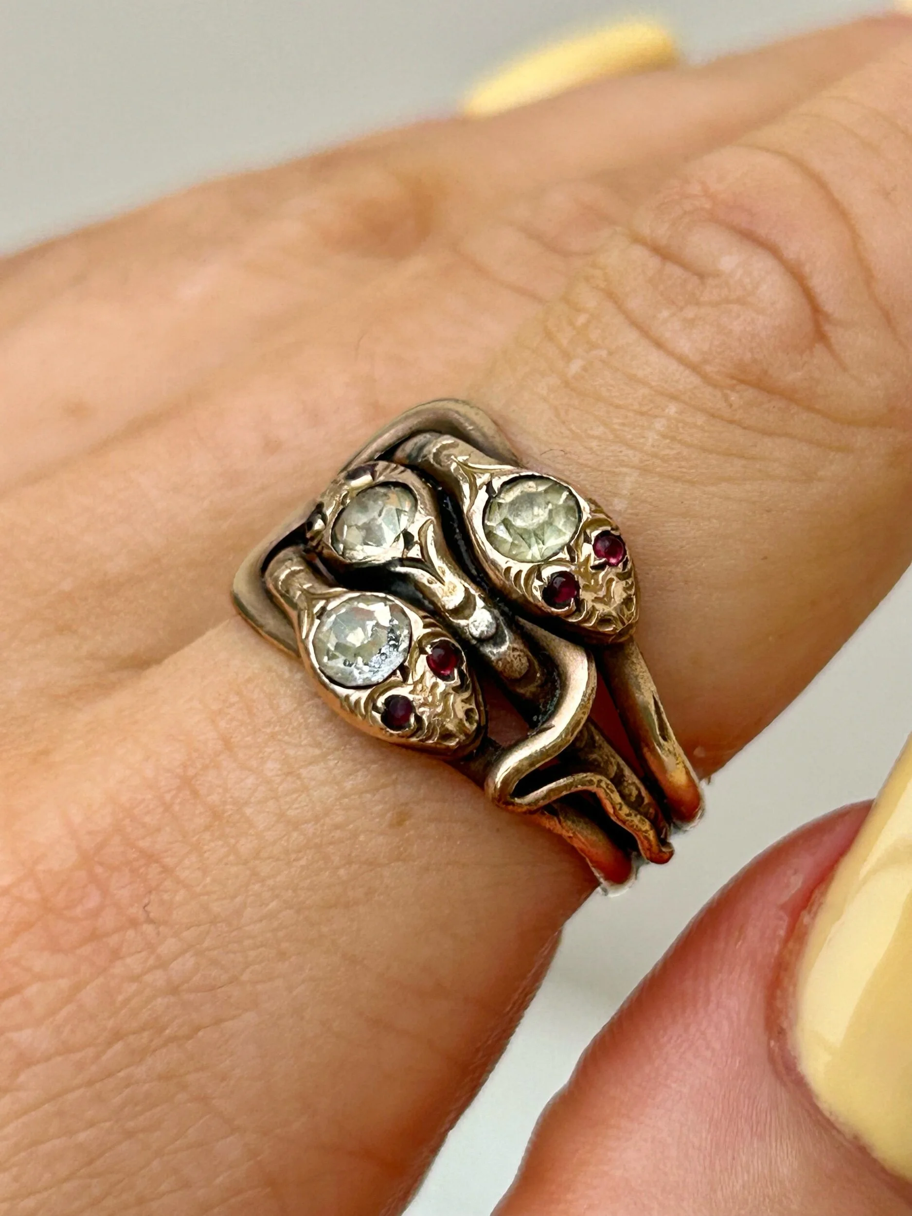 6F6861FF-C72A-44EE-98C5-FCCCE7CC4035