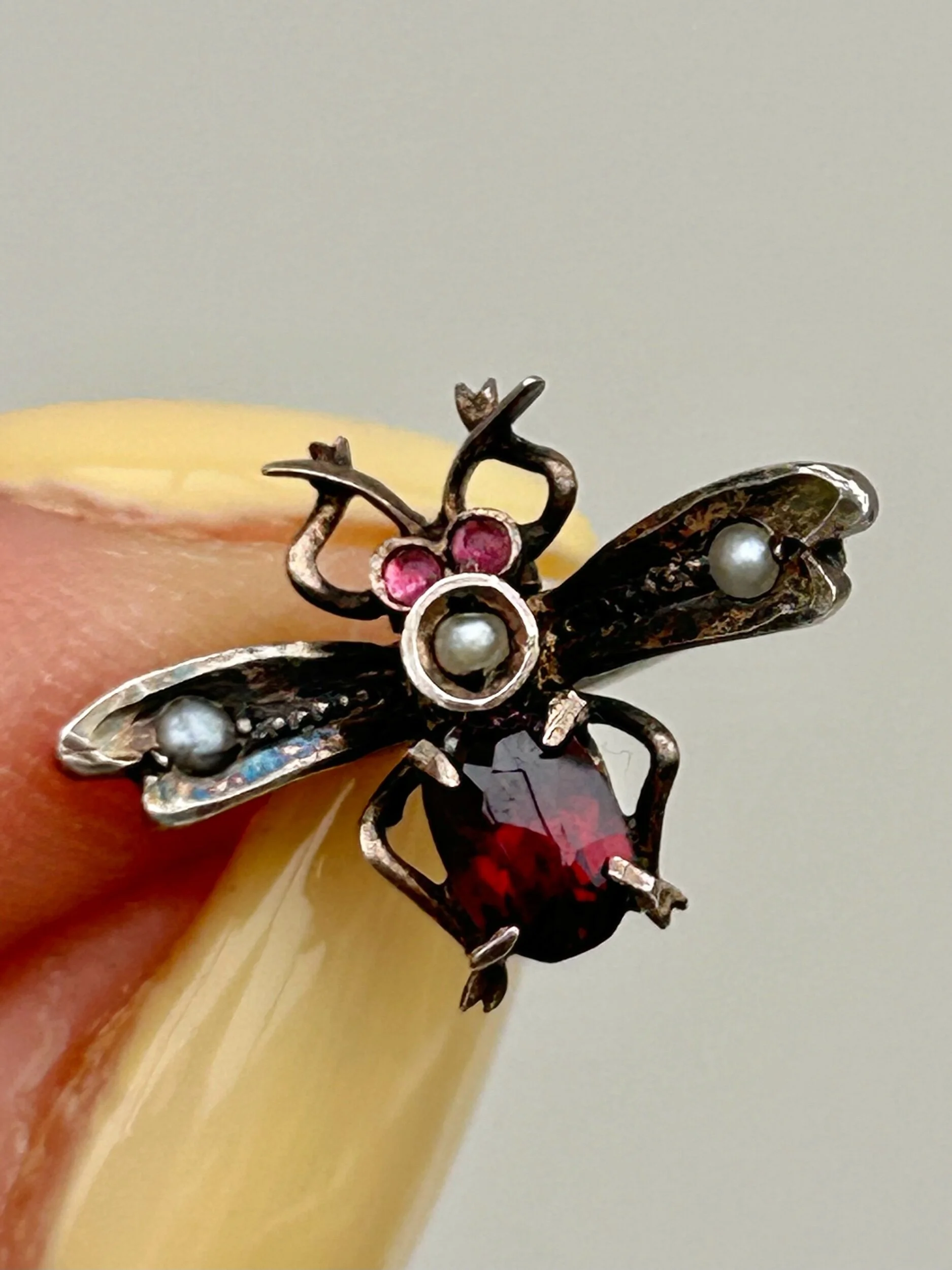 57ED31E6-A81E-4D35-9869-94BE82B70B4C