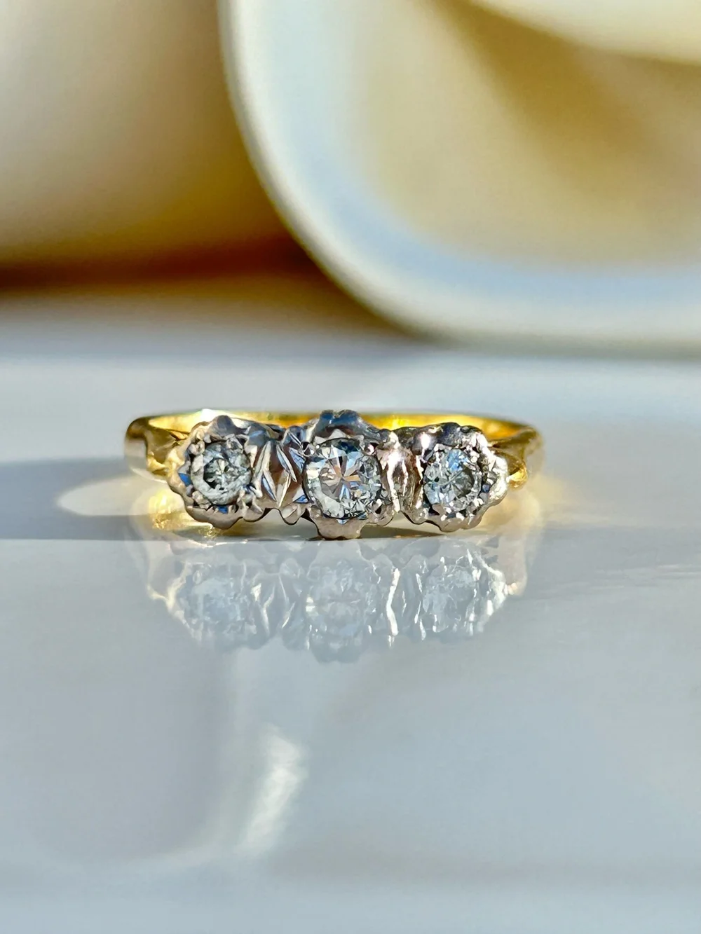 Vintage 18ct yellow gold diamond stone ring — Gembank1973
