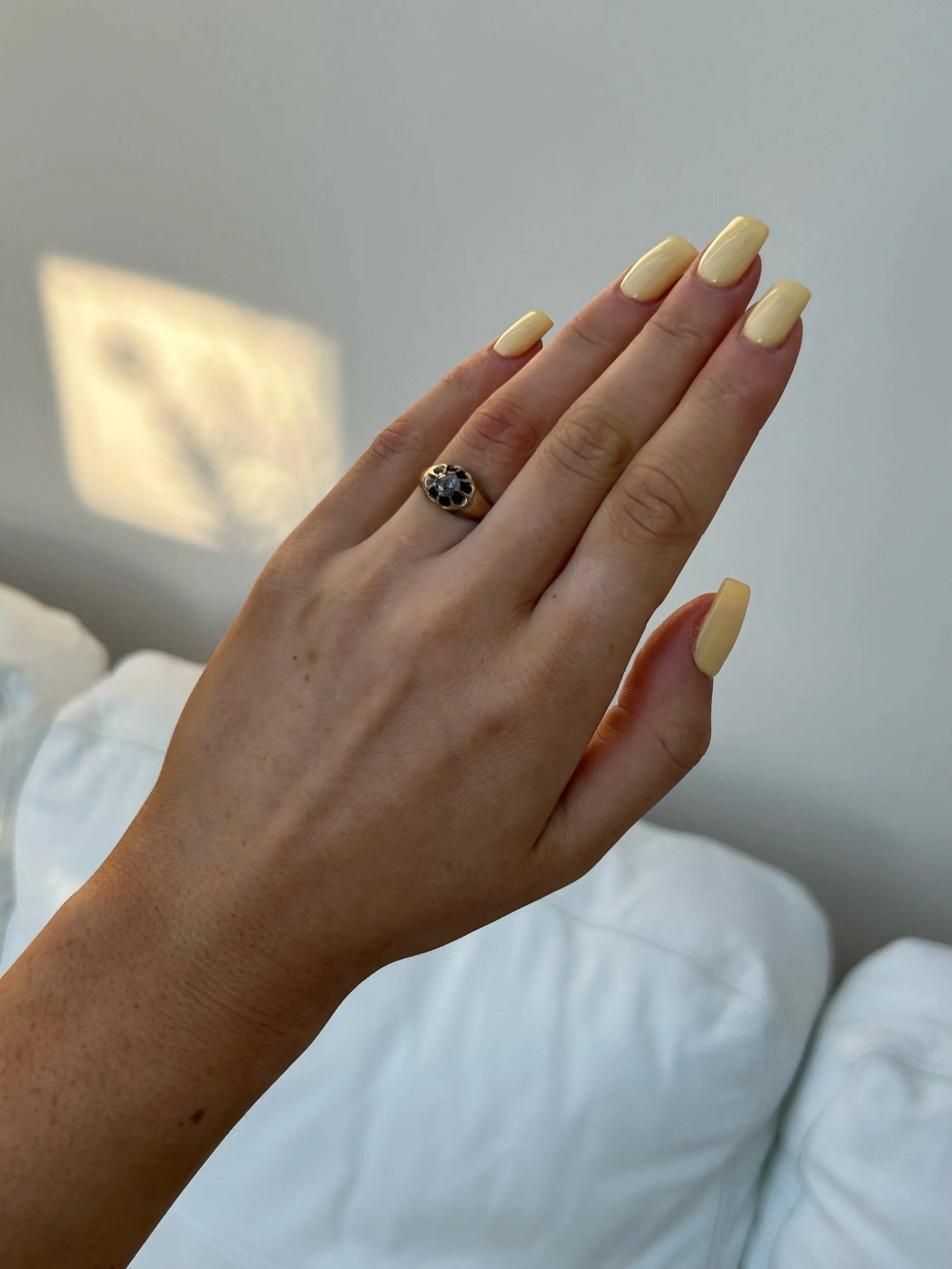 5F83C65A-0C18-45E6-BBC7-22146E348EF2