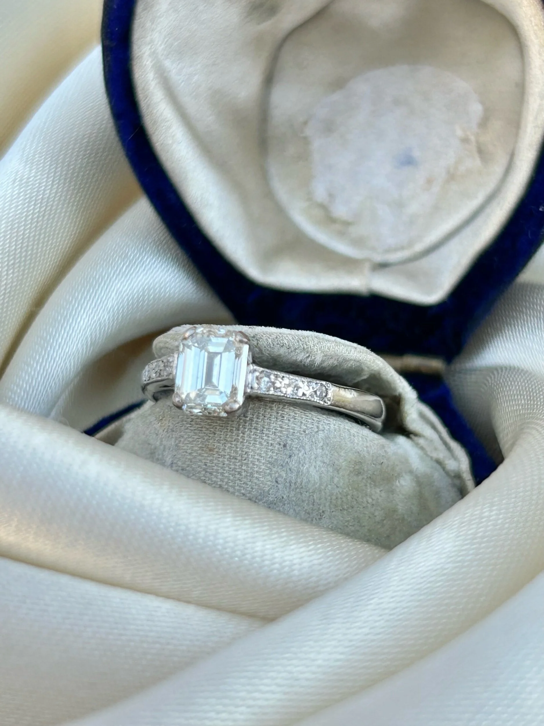 5FFB0733-544F-43A3-84AC-8C67A1FD8073