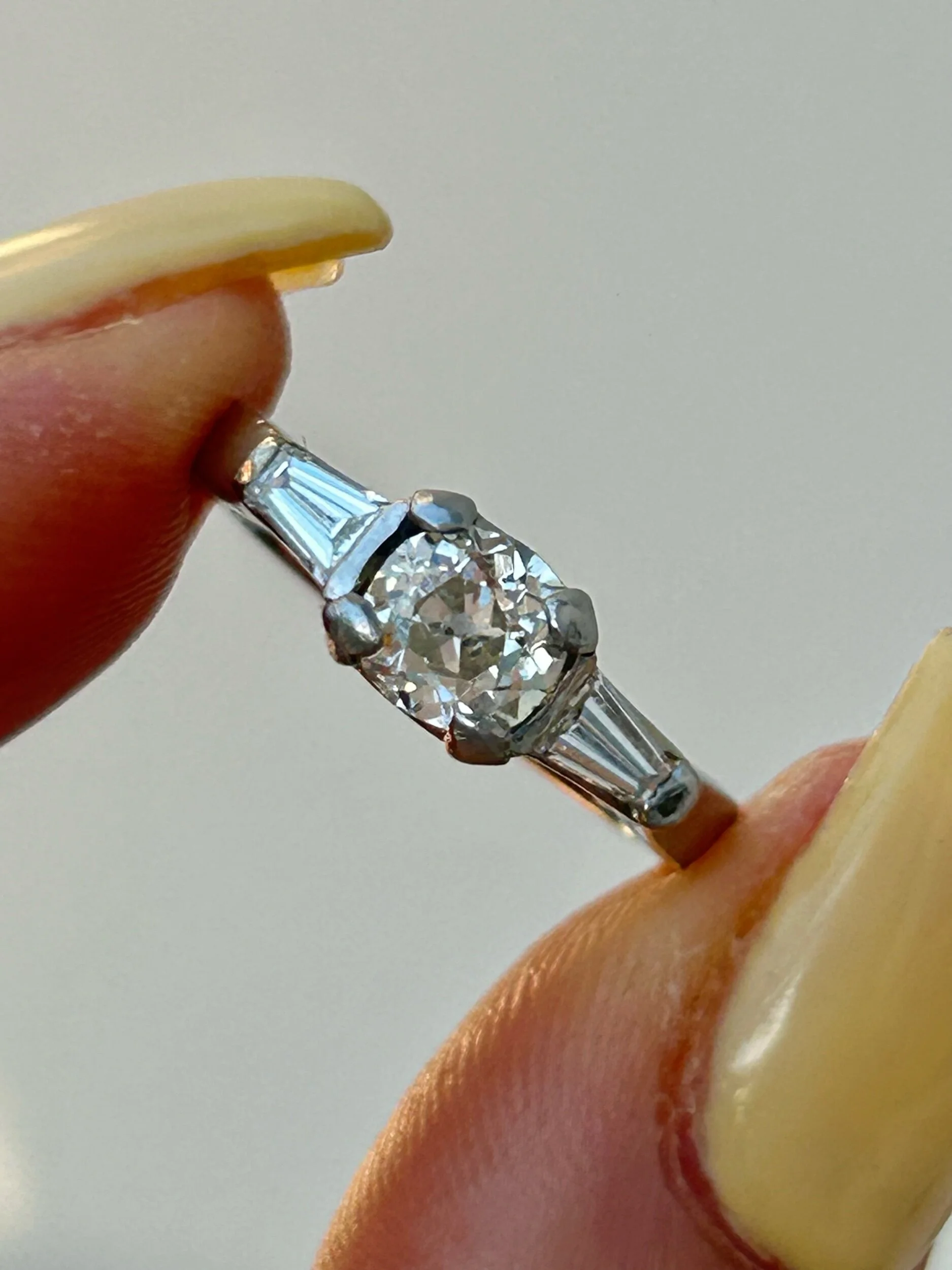 D0A4F8A0-88D2-409D-A0A6-B3293AEAF9BA