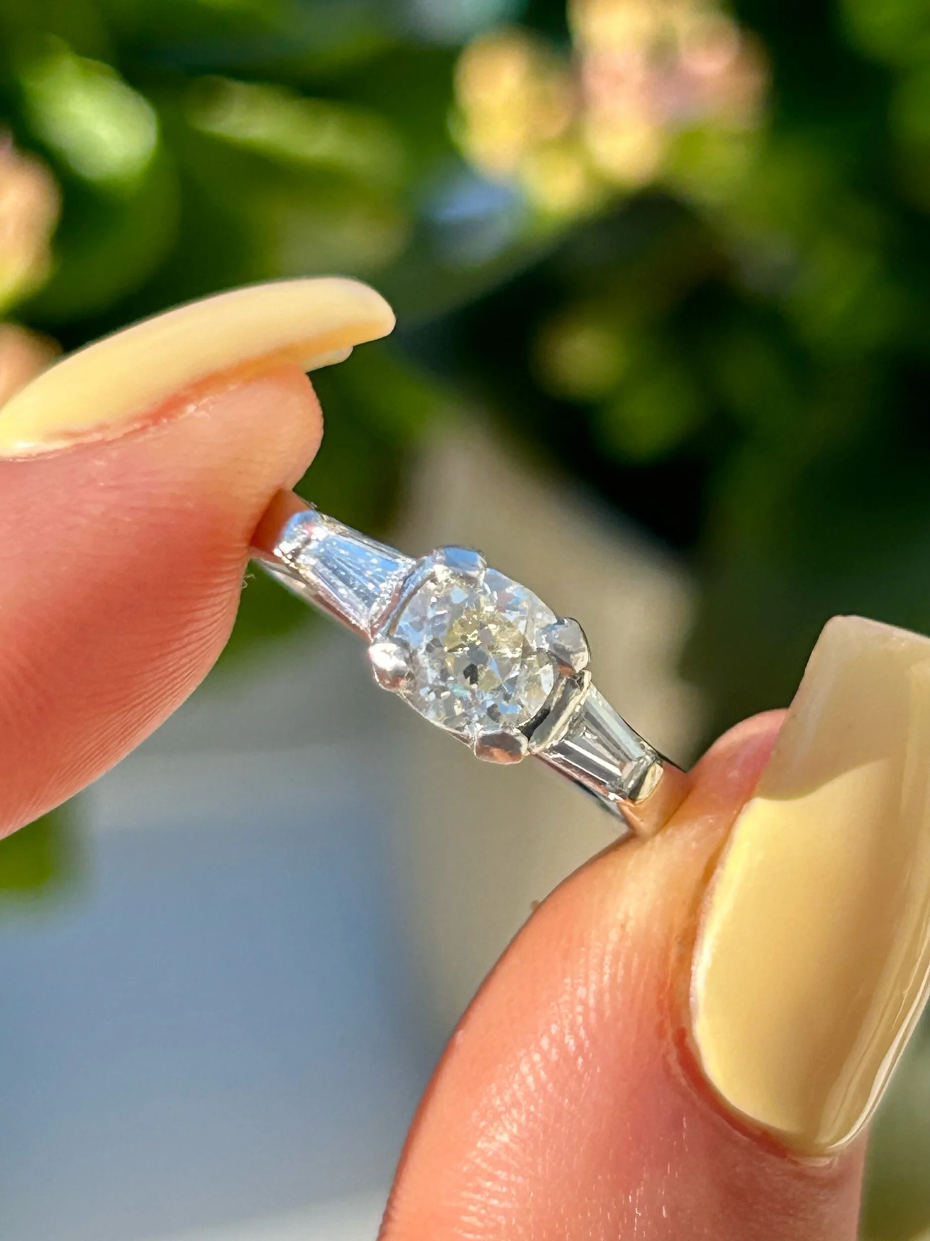 09070DE6-C230-4CF2-ADD2-2BFFB29DEE4E