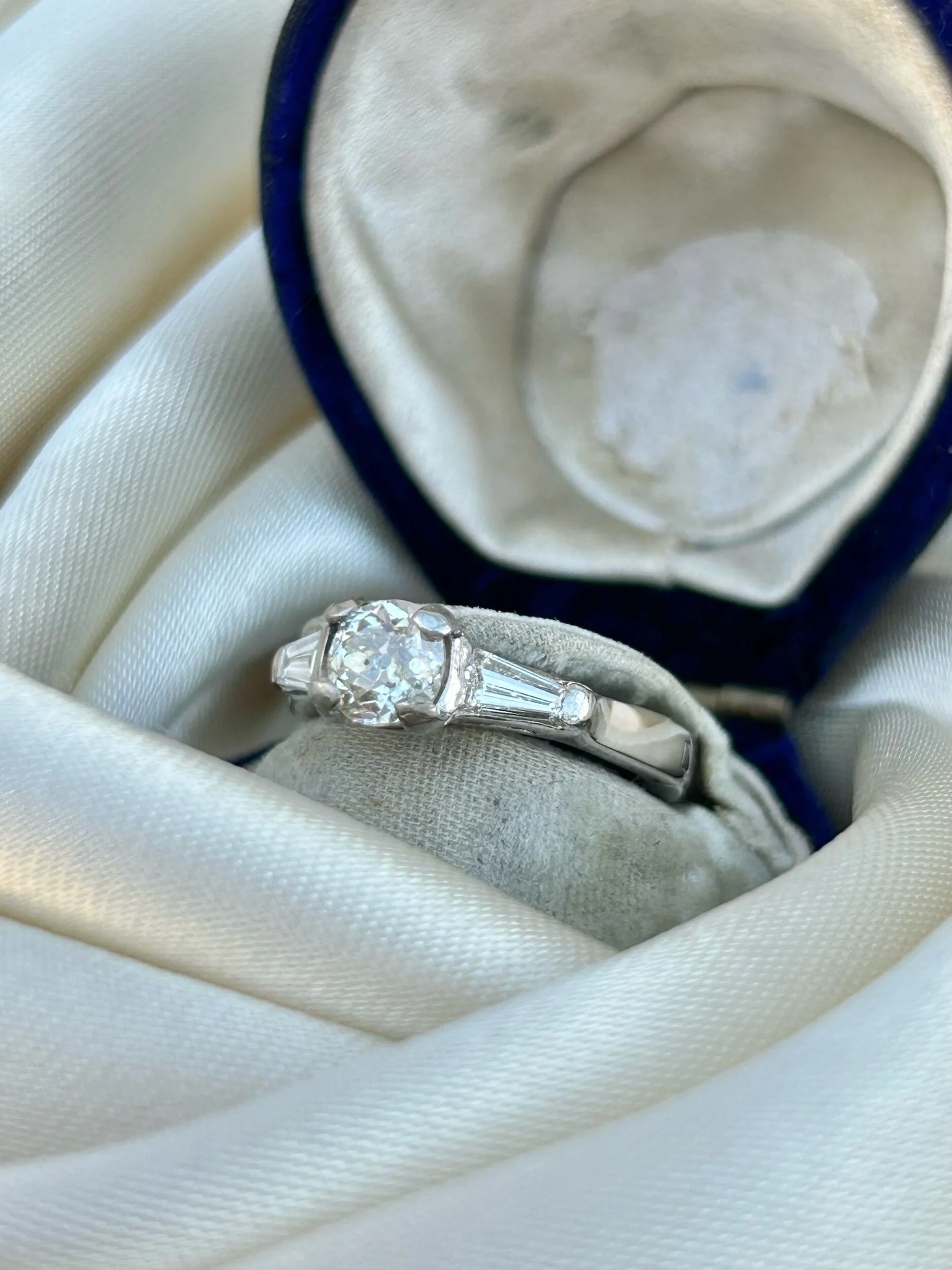 A4BAE70C-02AD-438F-88C5-5898C918610B