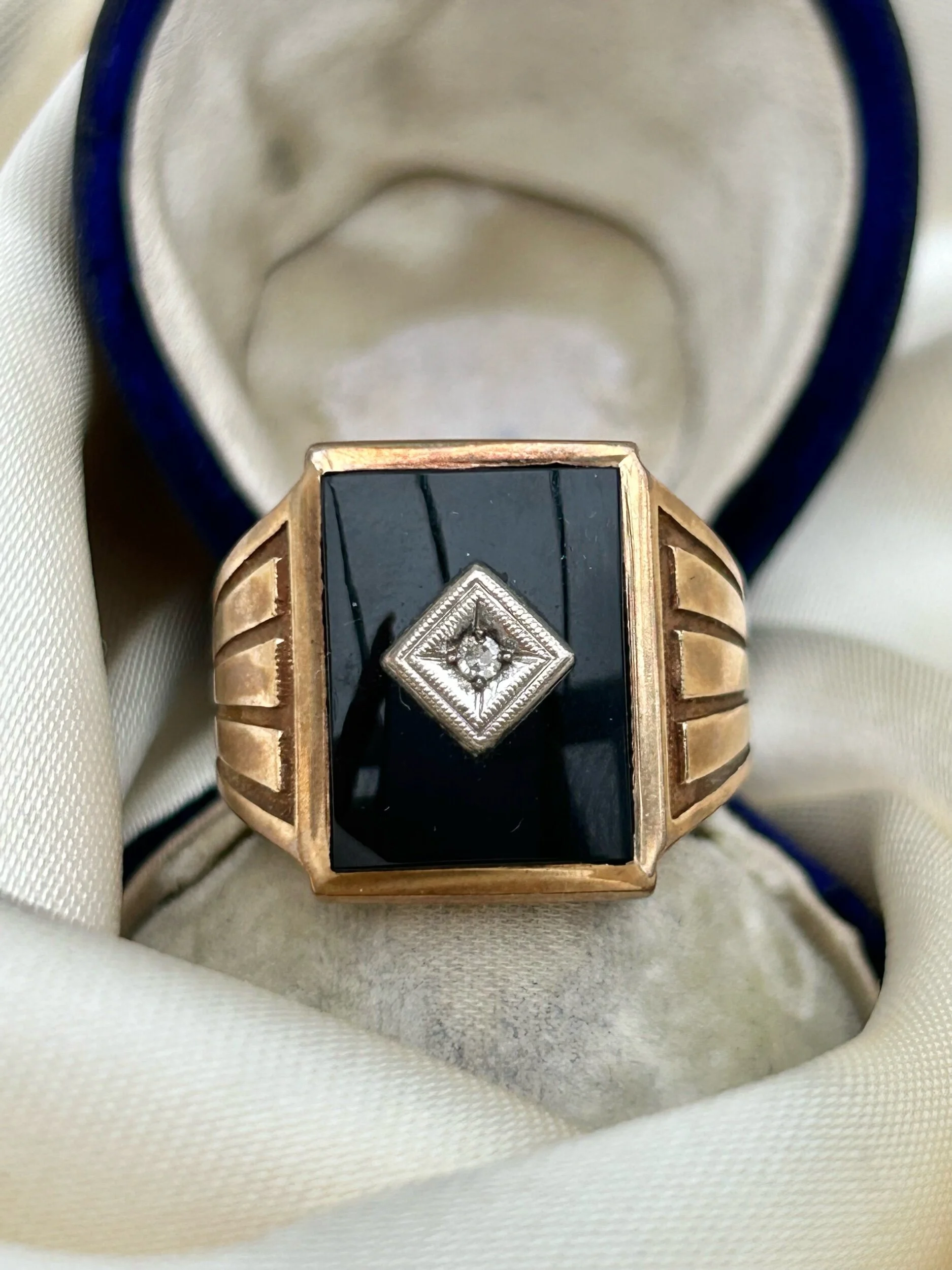 AF396F95-F149-4DBD-A800-0CBF48363C66