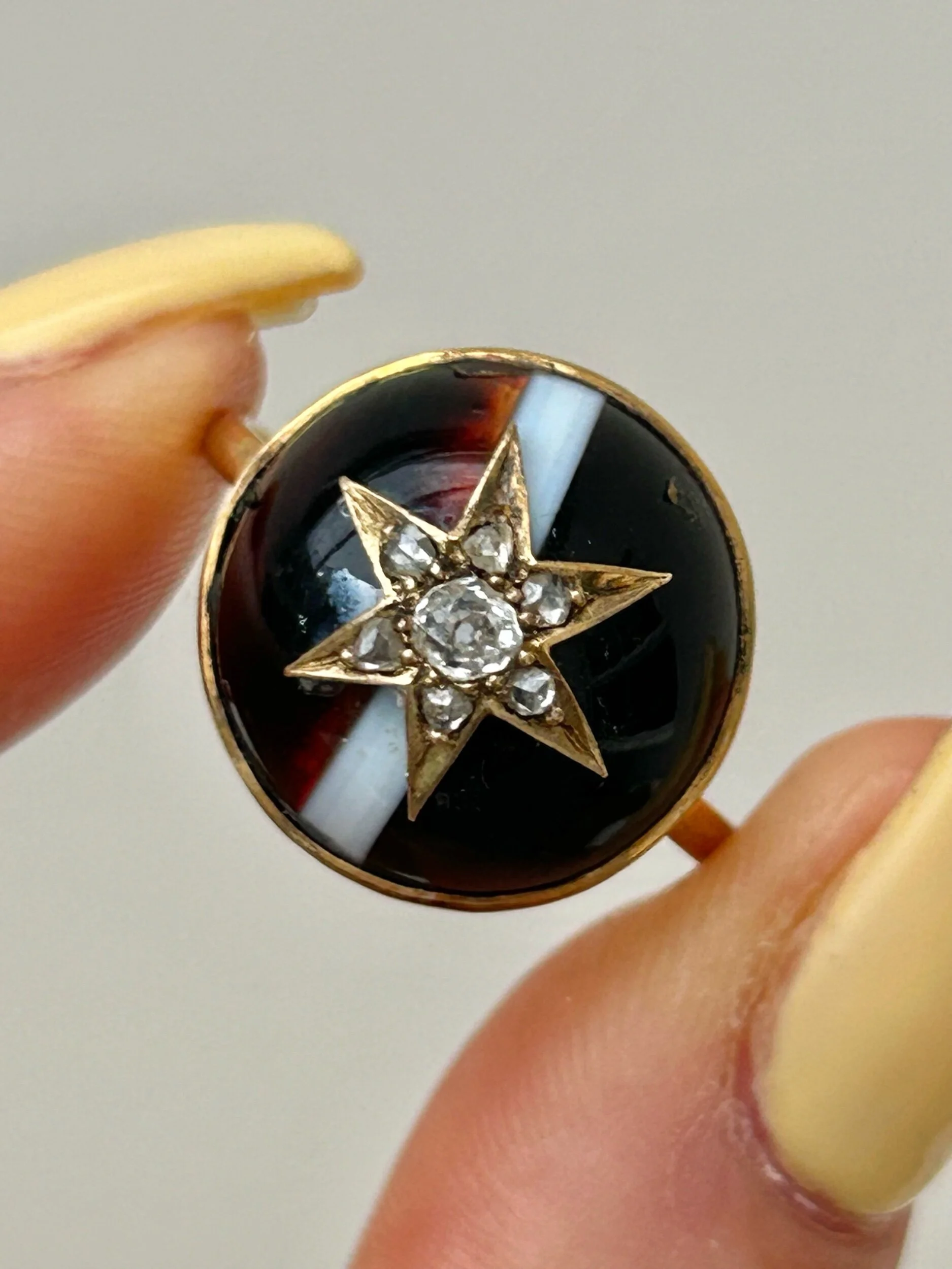 FC13BA88-61D2-40BD-AAD0-EF1CEC77CABB