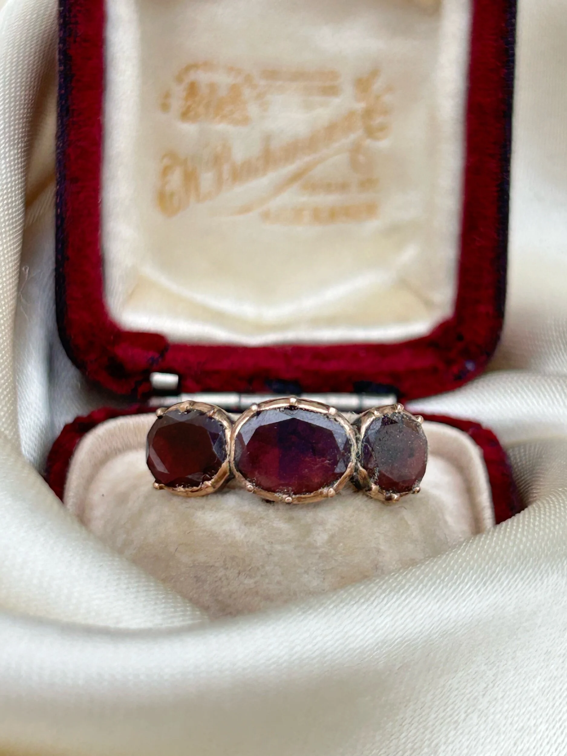 D725DC61-4070-4617-80E2-D0BF904E859E