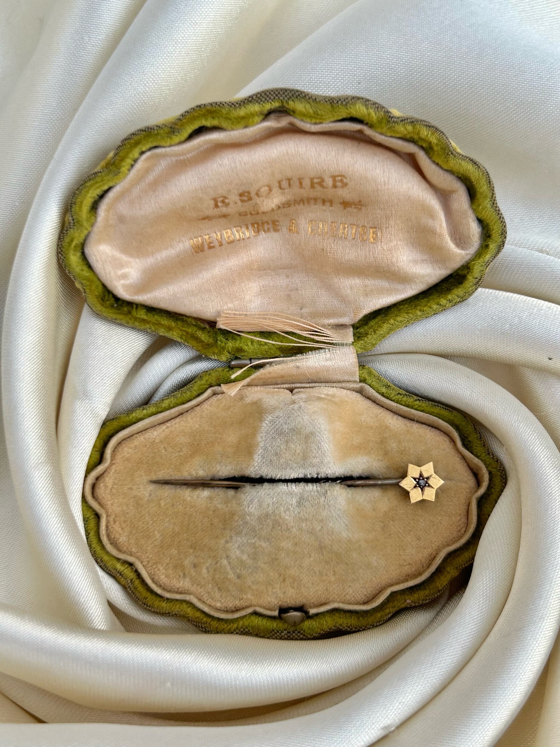 39D482DF-CF00-4C61-B835-2738591C75E3