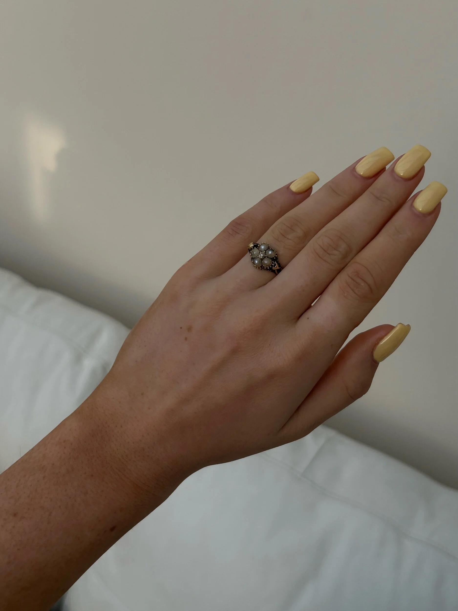 6B7D3E8C-5768-4AB5-B776-C8F8453840D9