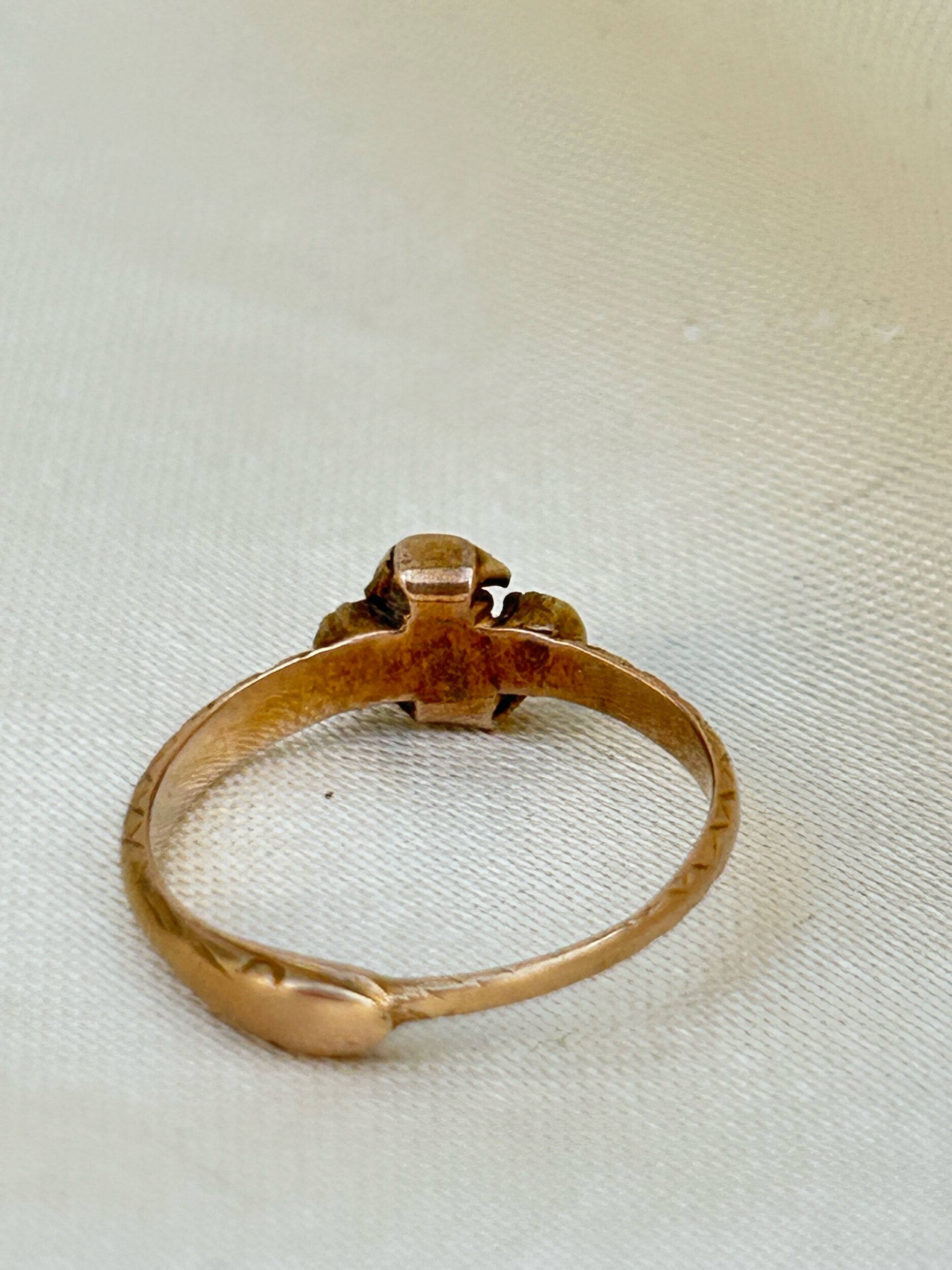 CBEAE42A-7E09-405E-9E63-E32A4124123E