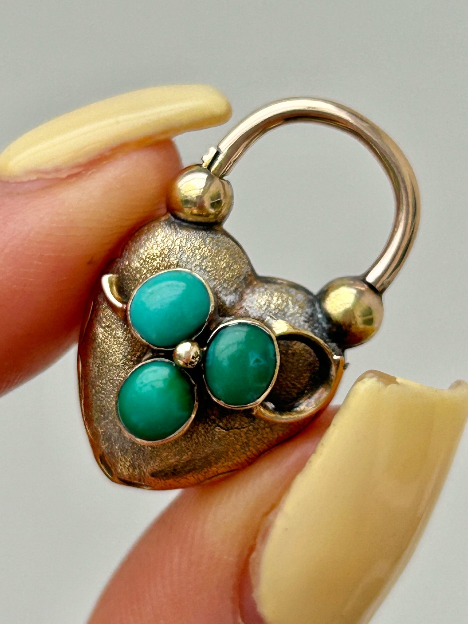 4D0F66AC-15CF-456E-9AB0-C8B5E3EDEE5D