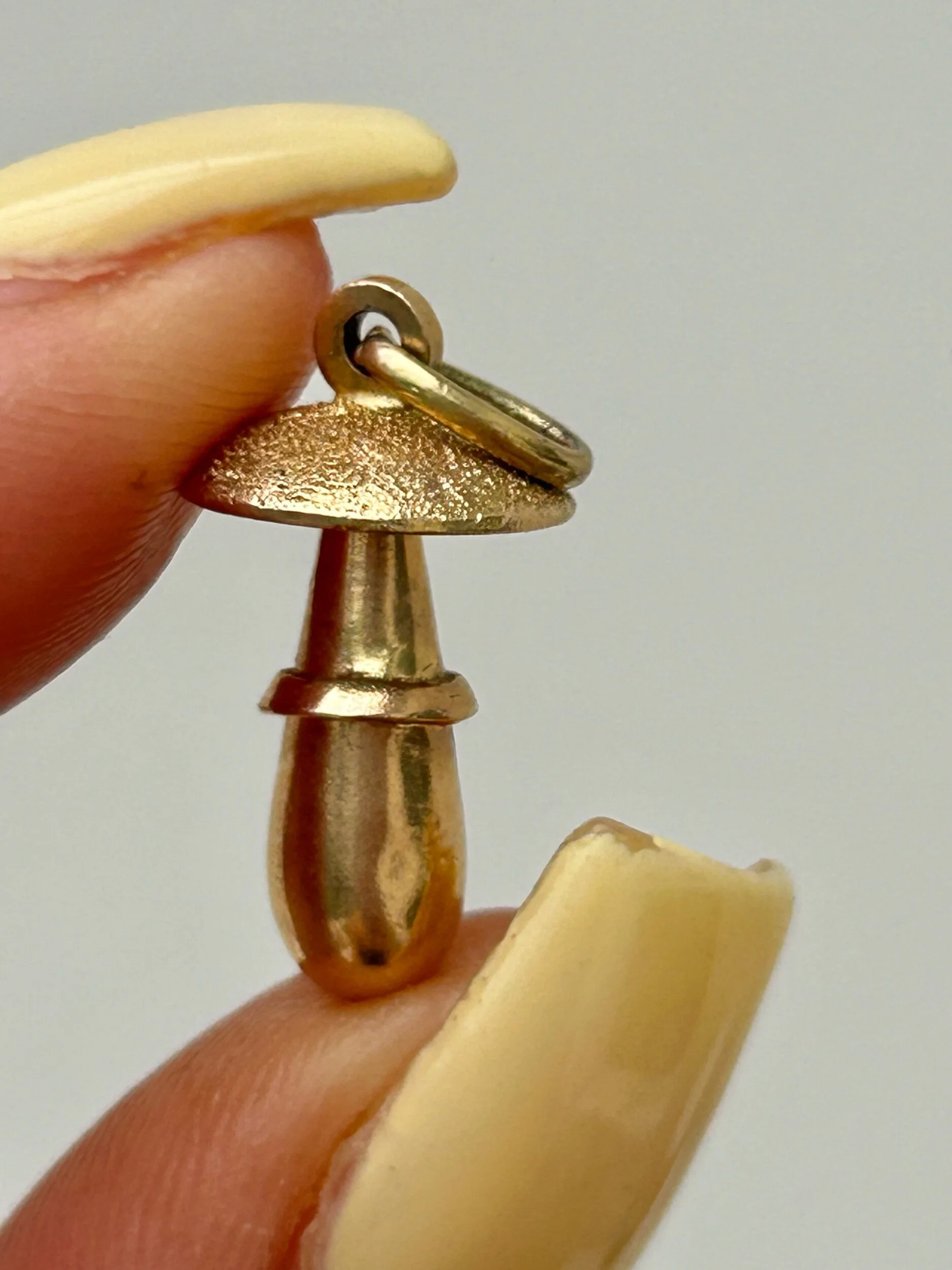 D398EF60-4F12-4874-B06E-033C65662409