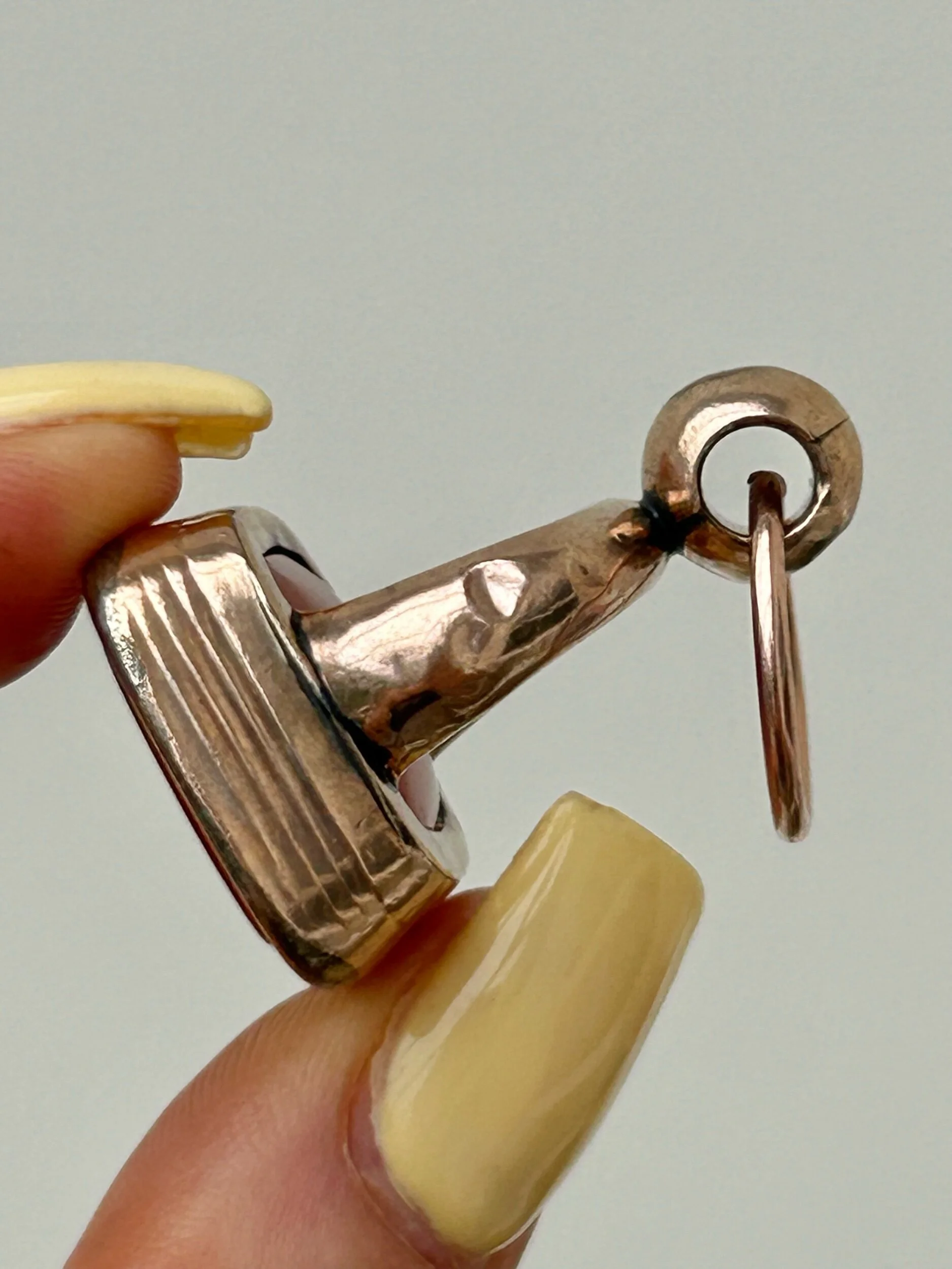 D0B5F04C-2229-42B9-A405-7AAC4B5E2173