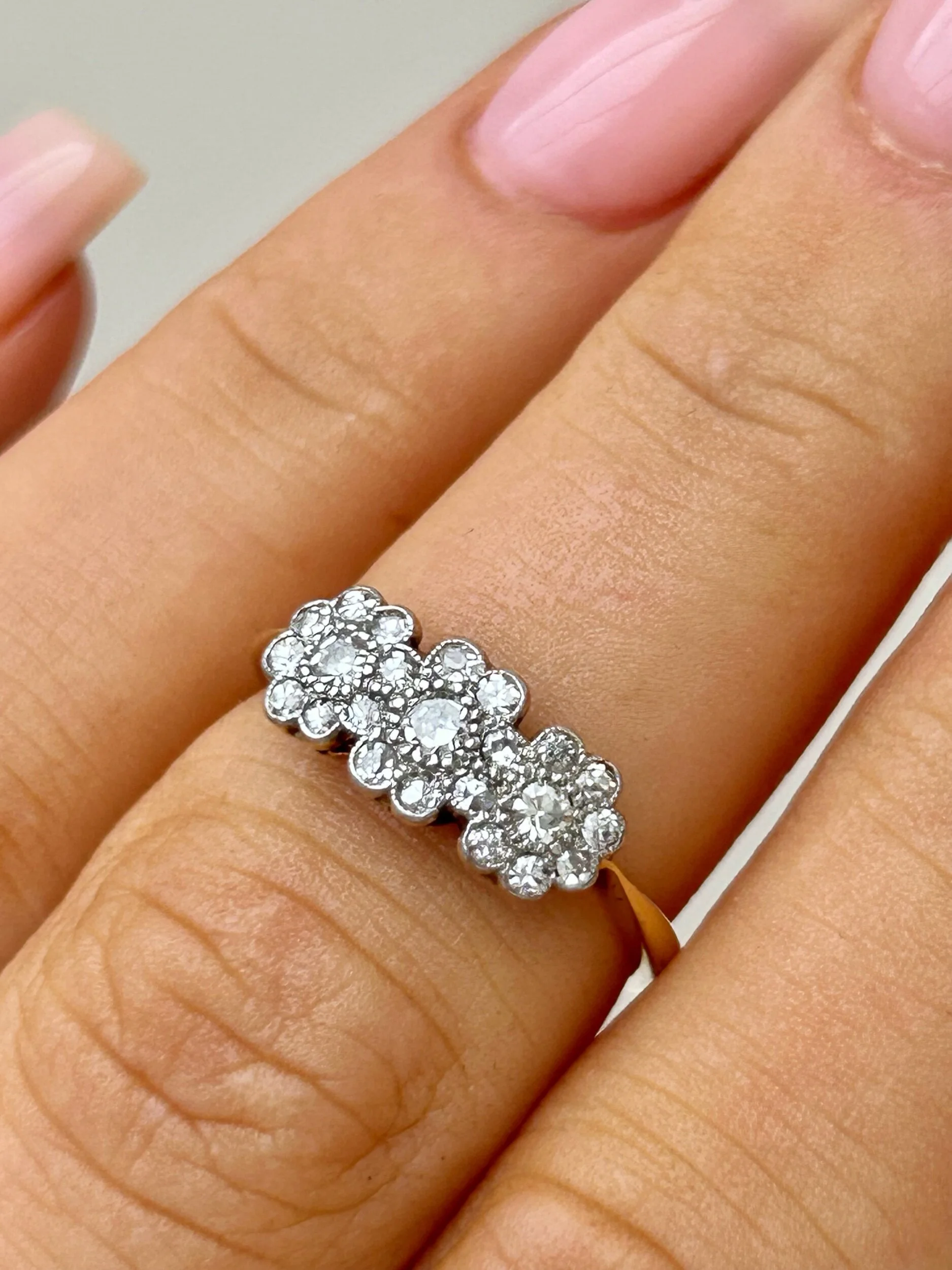 5A6FAEA0-39AE-4B6C-8FEB-DFDA89E931EC