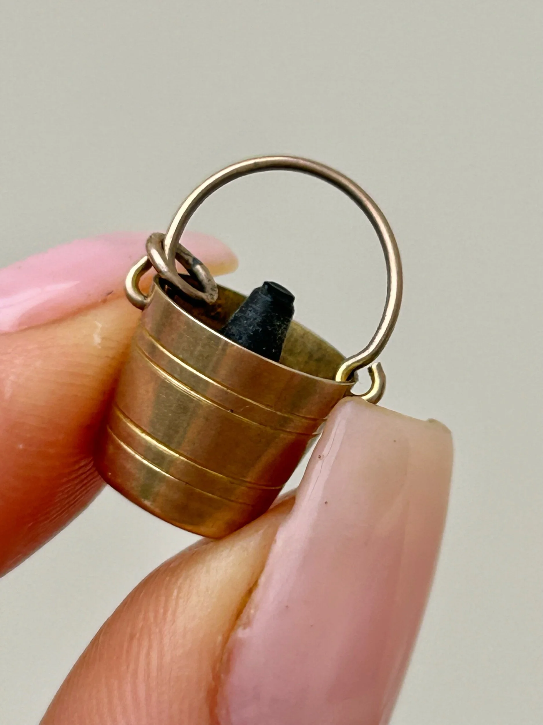 AAF217FE-468C-4070-823E-0F253E2476D6