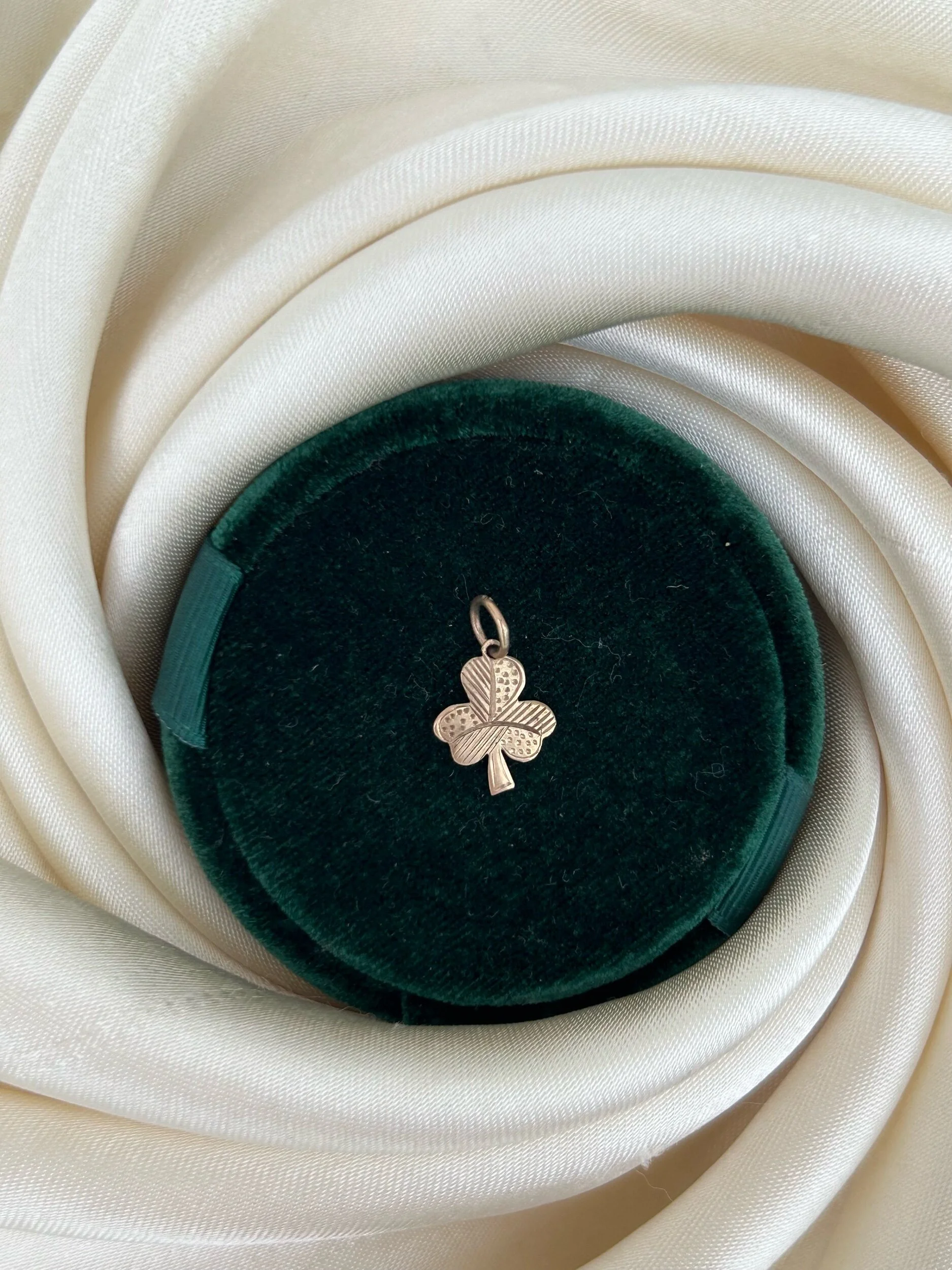 0F308888-98C6-439C-8503-32ACCAA15721