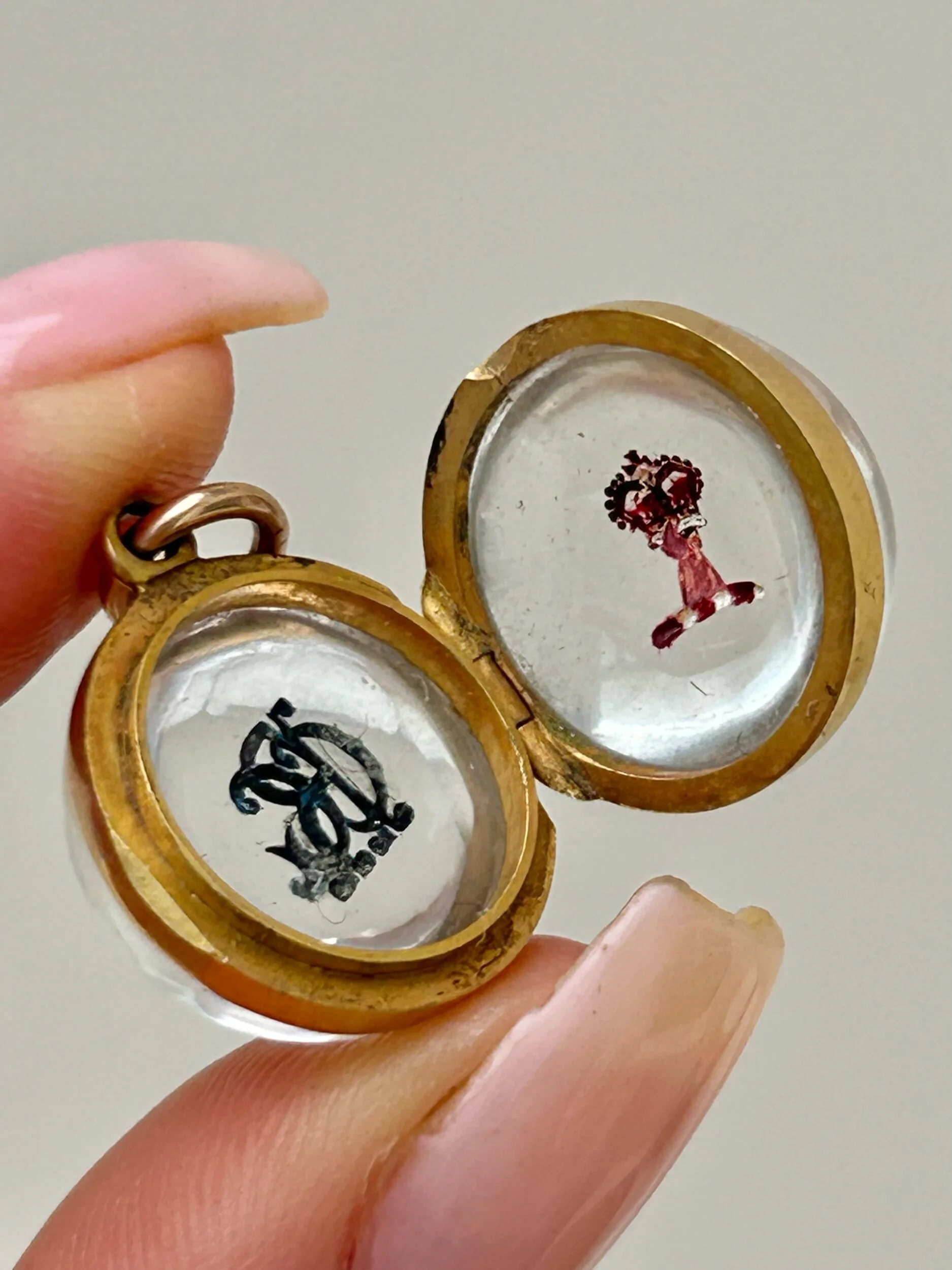 3EF6FAE3-DEB8-4CDE-96C9-78FDD100E33B