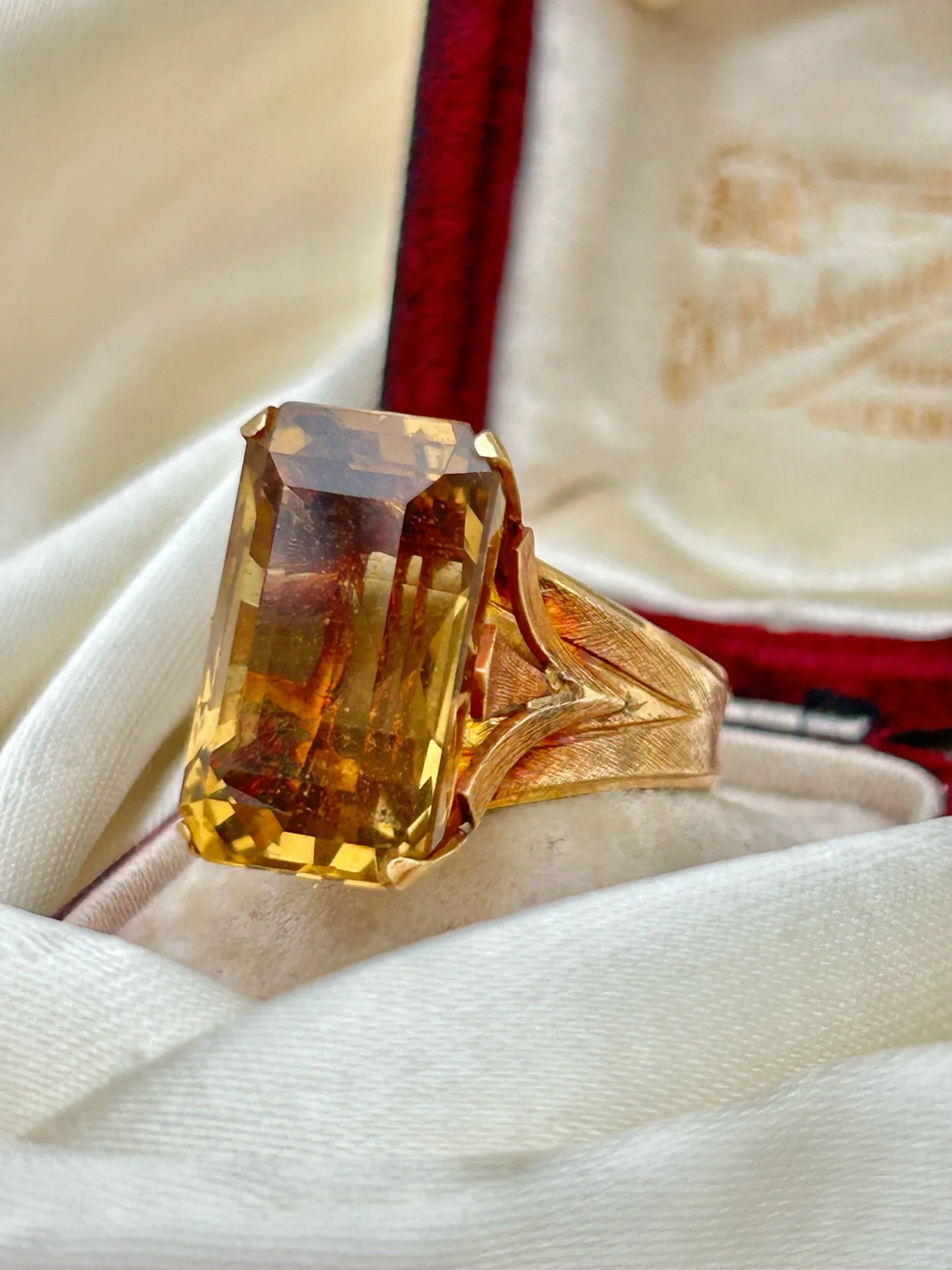 B60EF4F7-5895-4199-B104-465DD56891DB