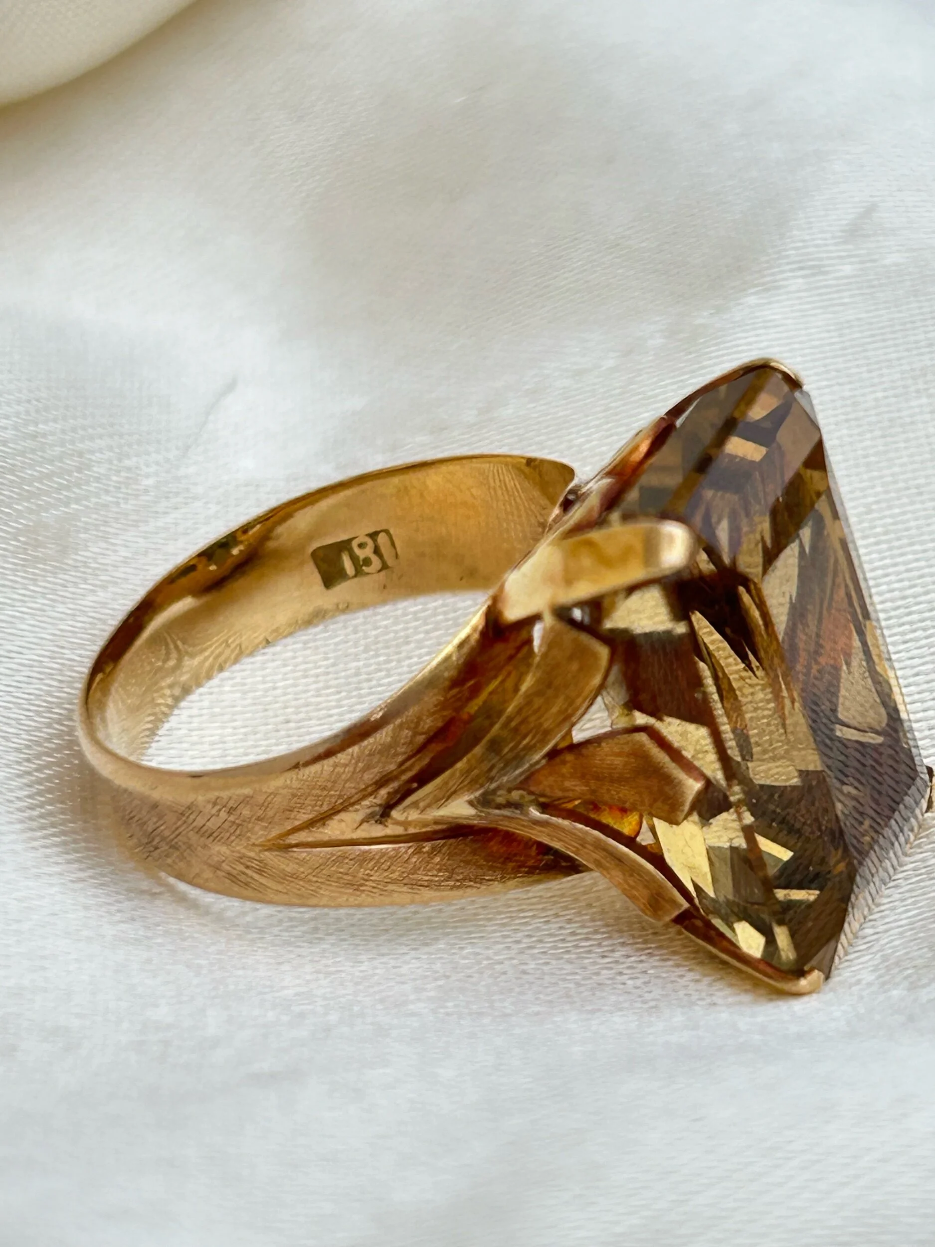 406D1E32-53FD-49F6-A7BC-41B0EDD3C355