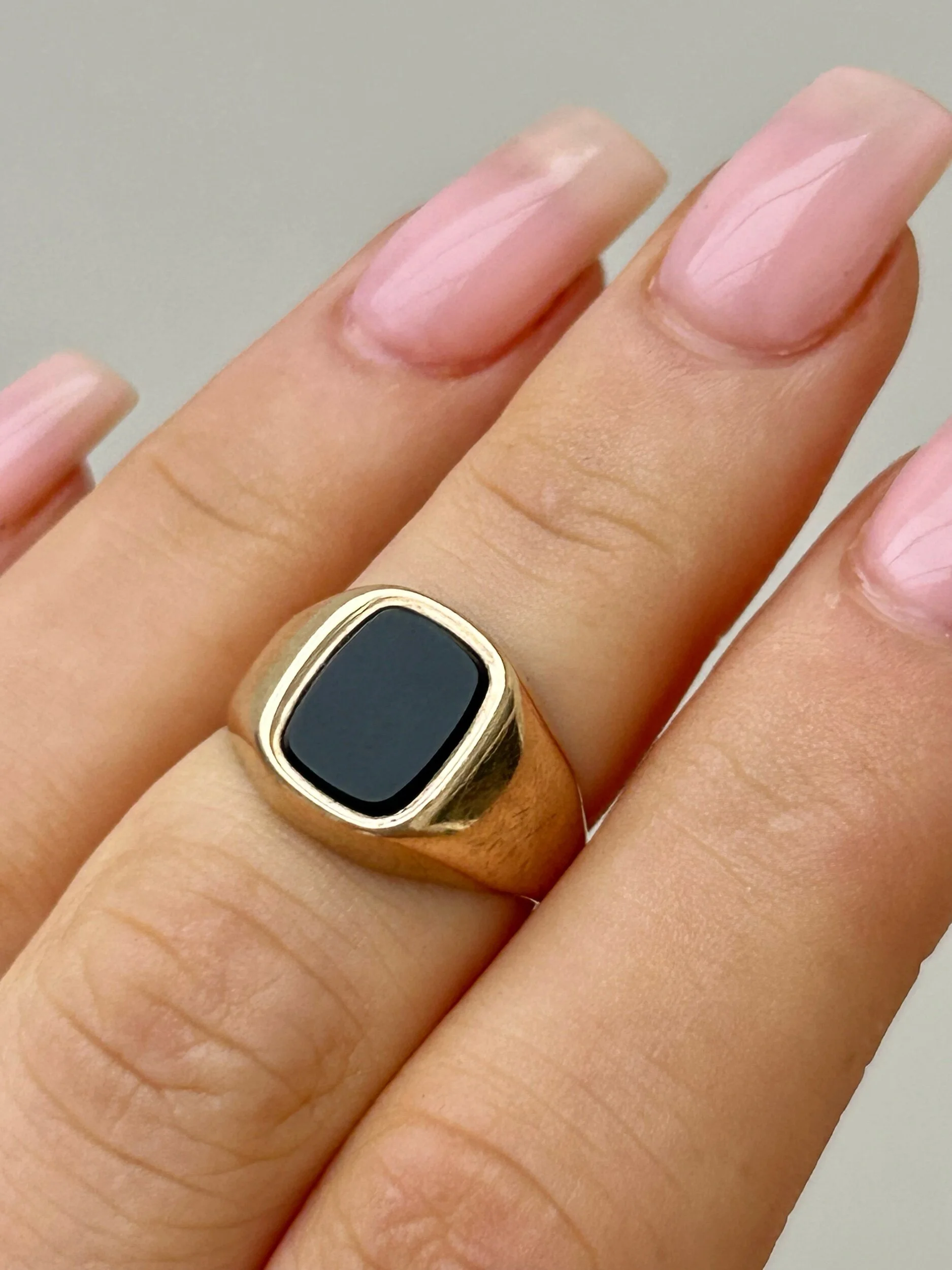 96580966-BF9D-44E7-B998-406B0F3663BB