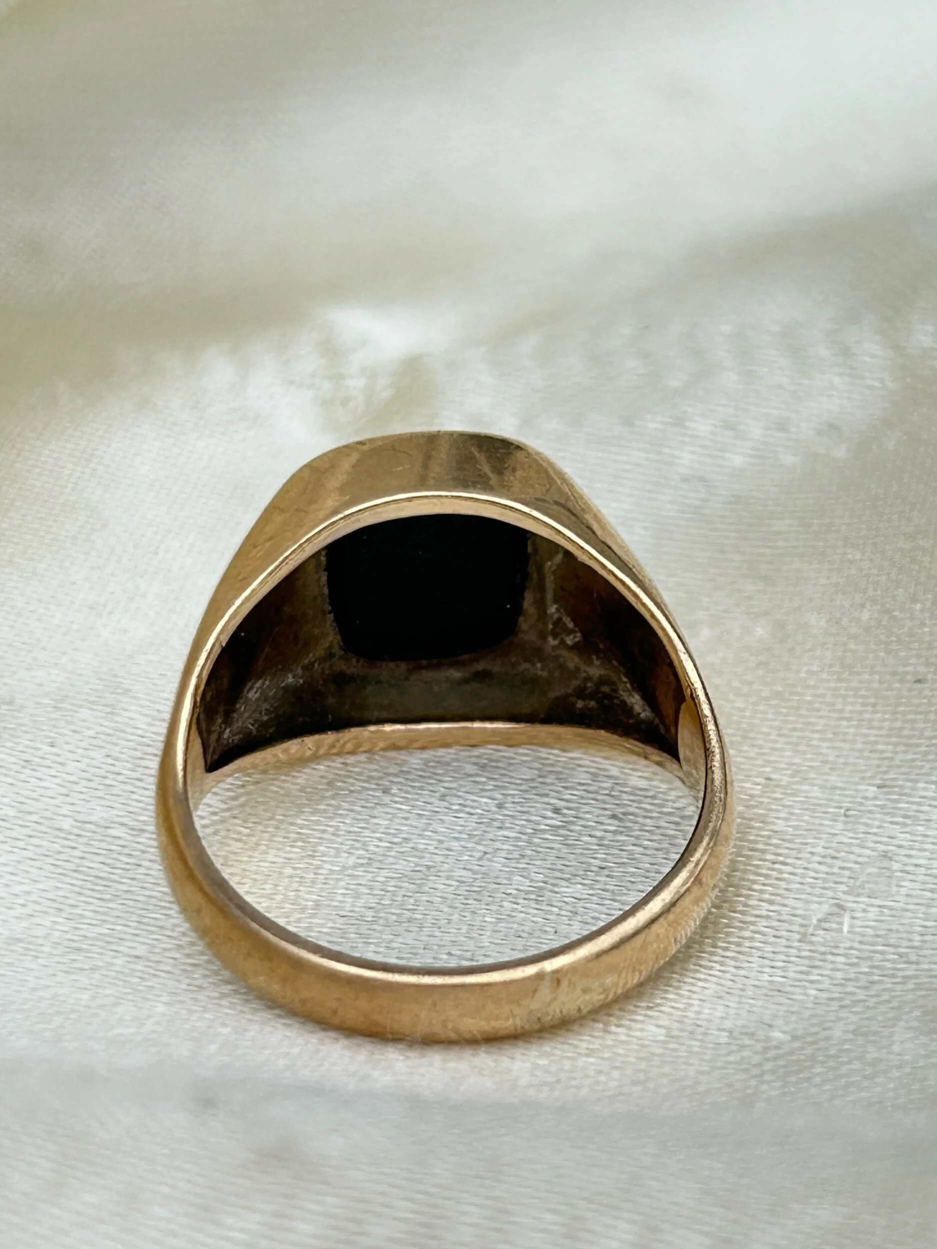 E327B6DA-EFDC-4602-951B-34C98DF1BD79