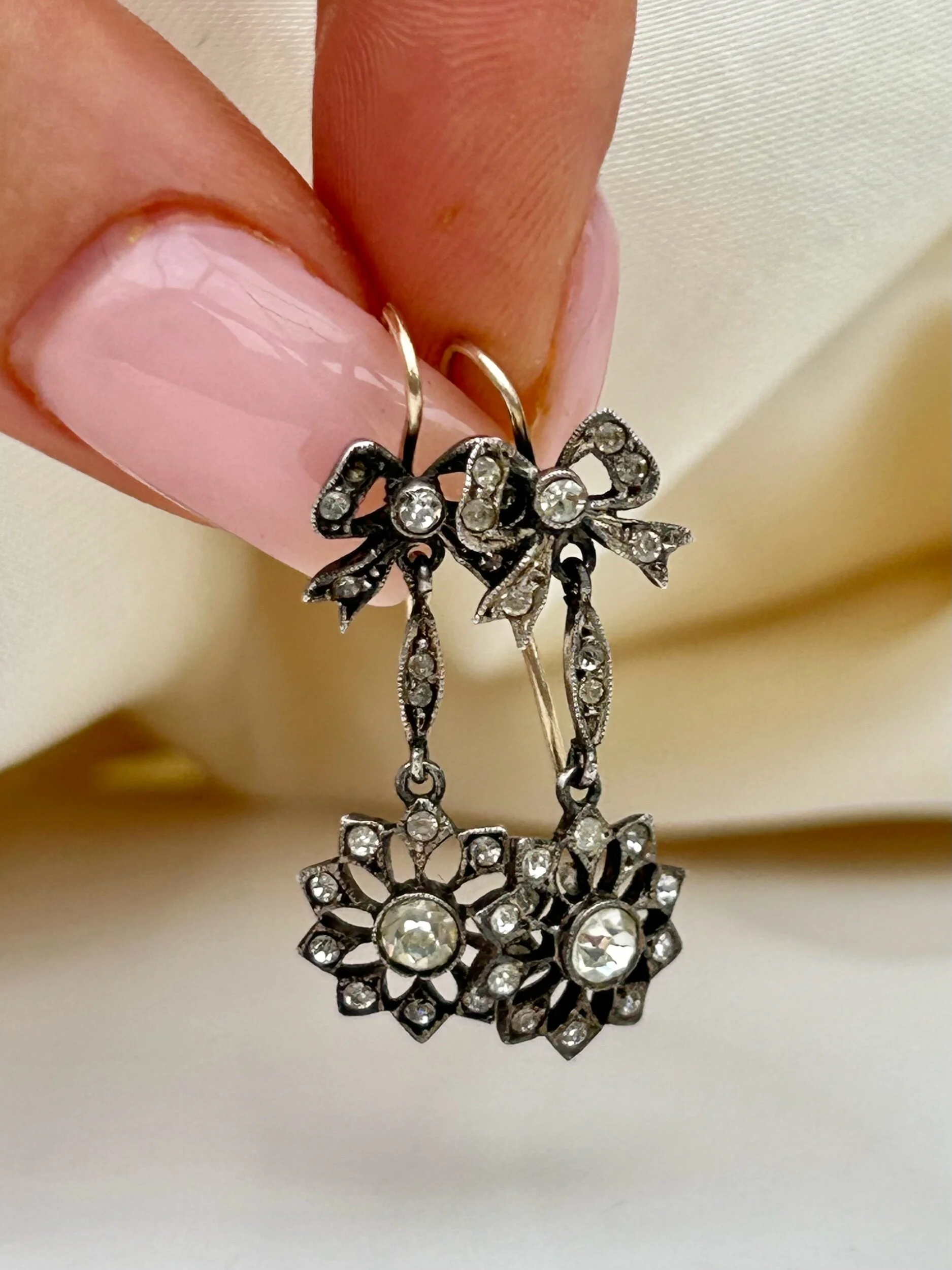 EBB18662-2E79-4D38-858E-92FD71C44B79