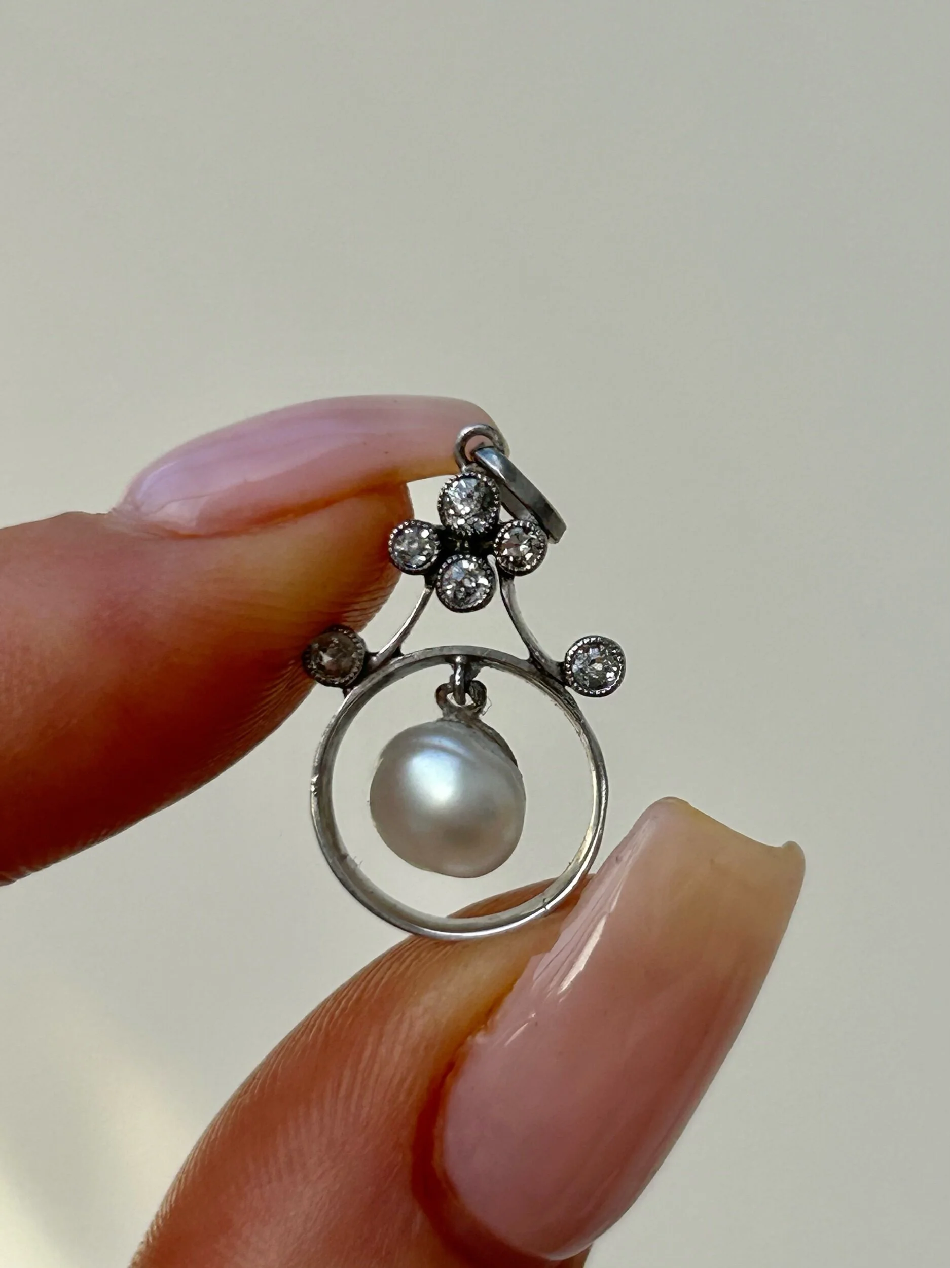 0862B619-F2C6-4F78-8FE9-15C222624A6D