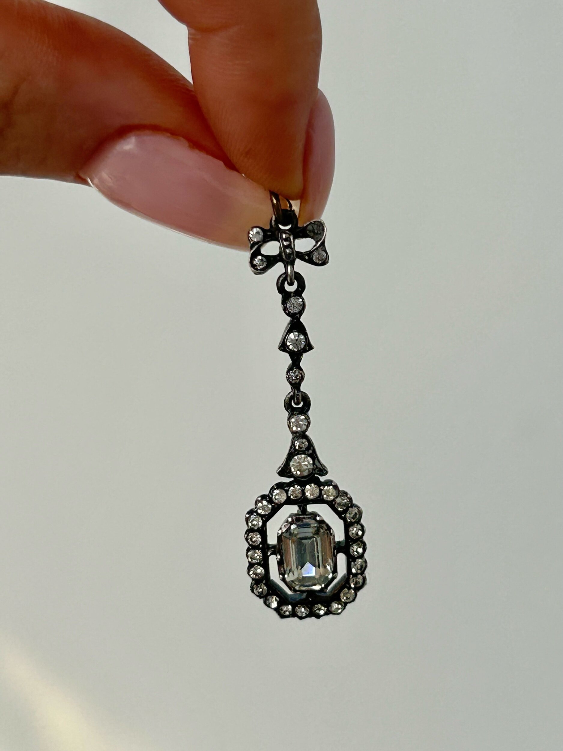 2CE62B90-C260-4B06-BDCB-4B62AD5D9C1E