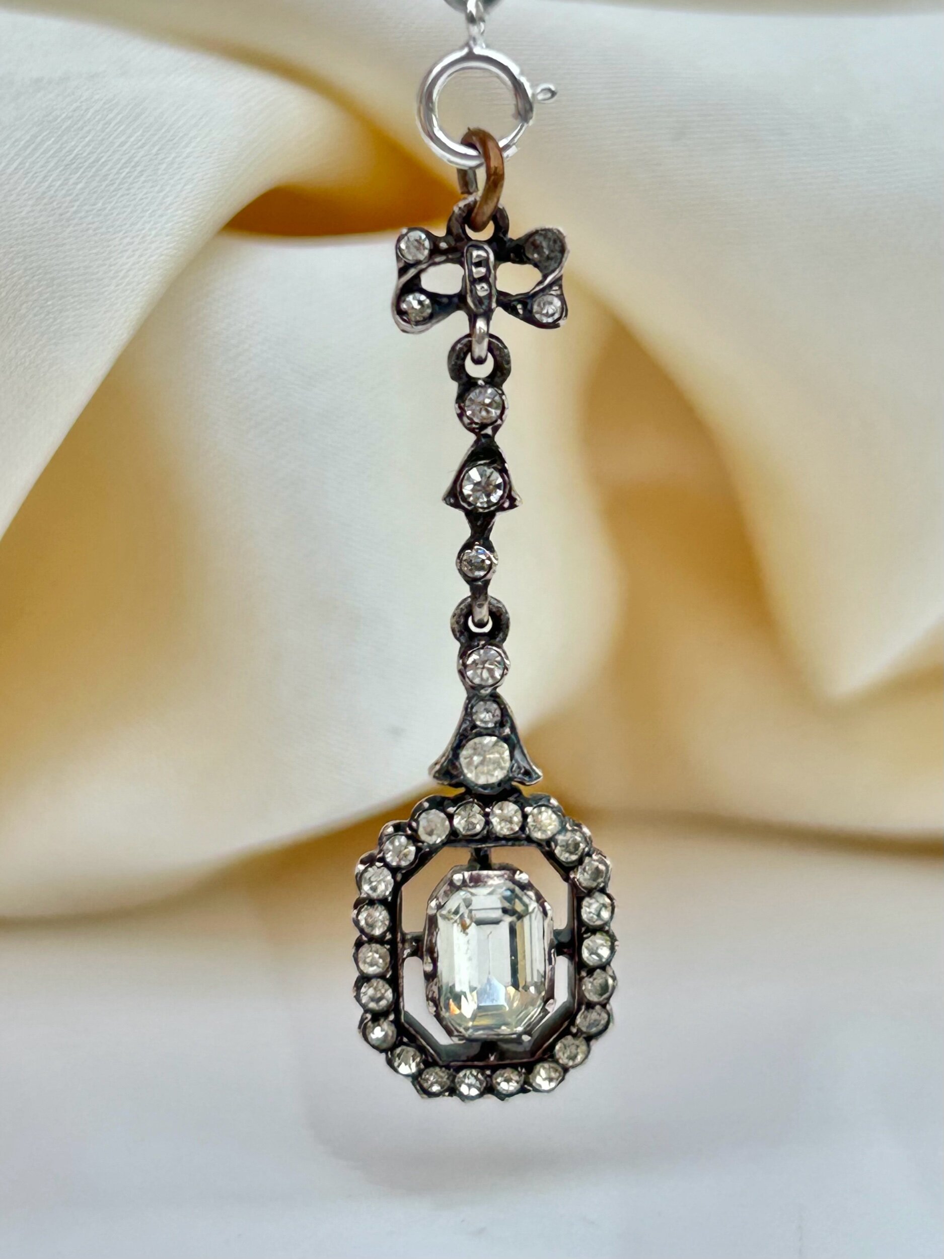 E919836B-7DE6-4F0B-8663-C8950FCBB33E