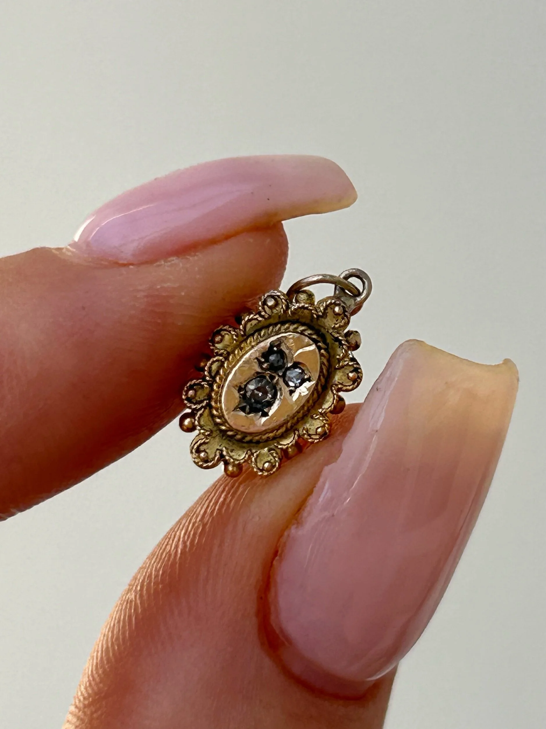 6A65B201-466C-454D-85E3-7AC51D631B53