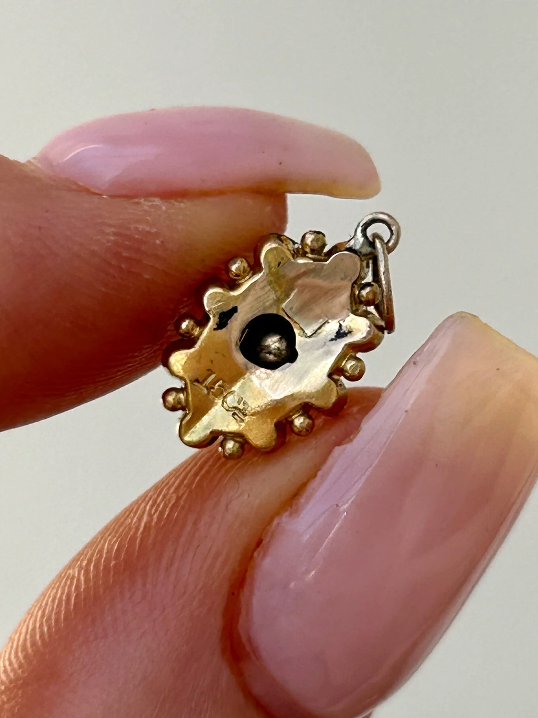 8F3F3191-5880-404D-BA68-5B08A05B48ED