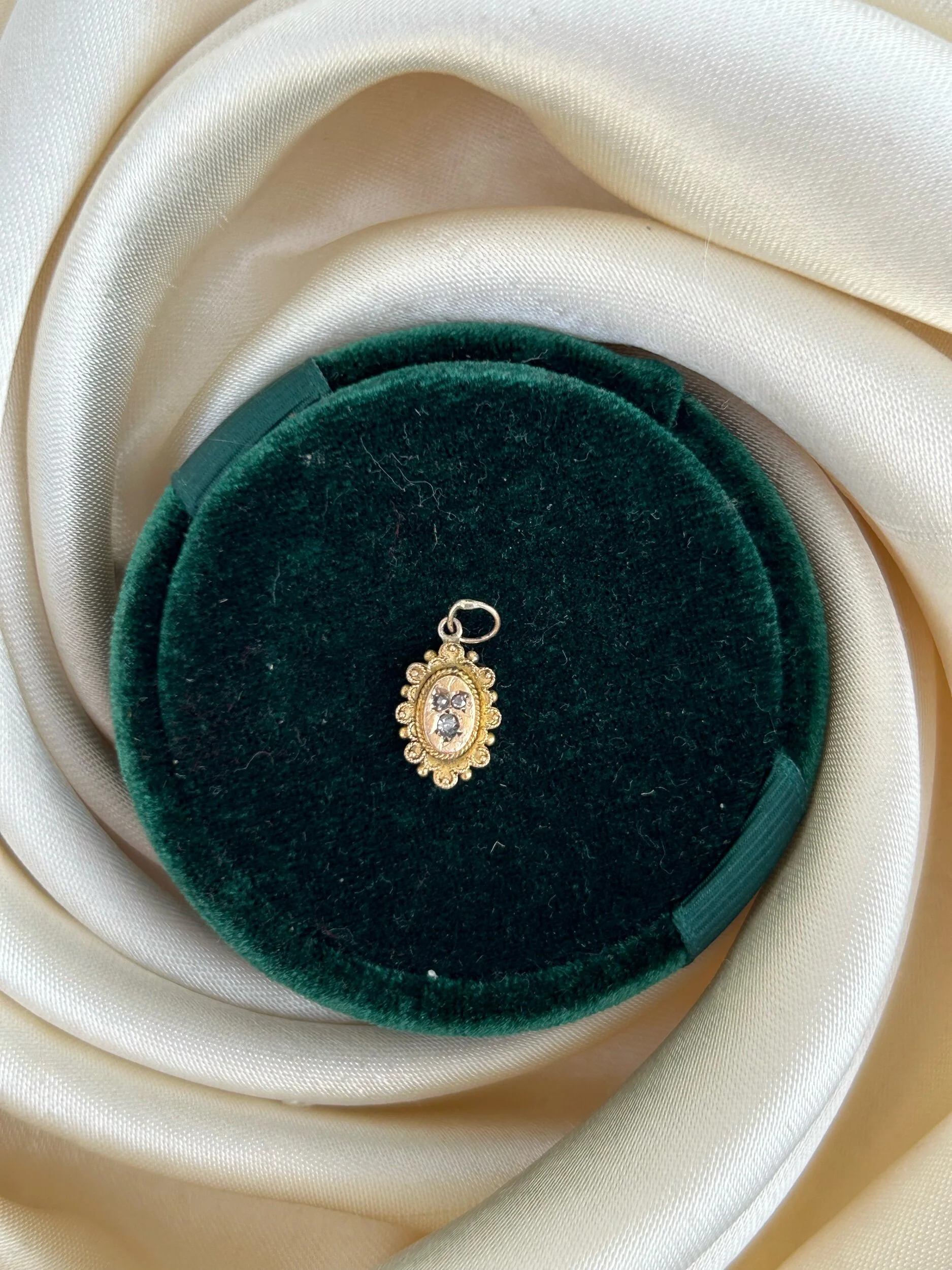 A680CEBF-7AA4-4326-A2FE-47EA65C8BD44