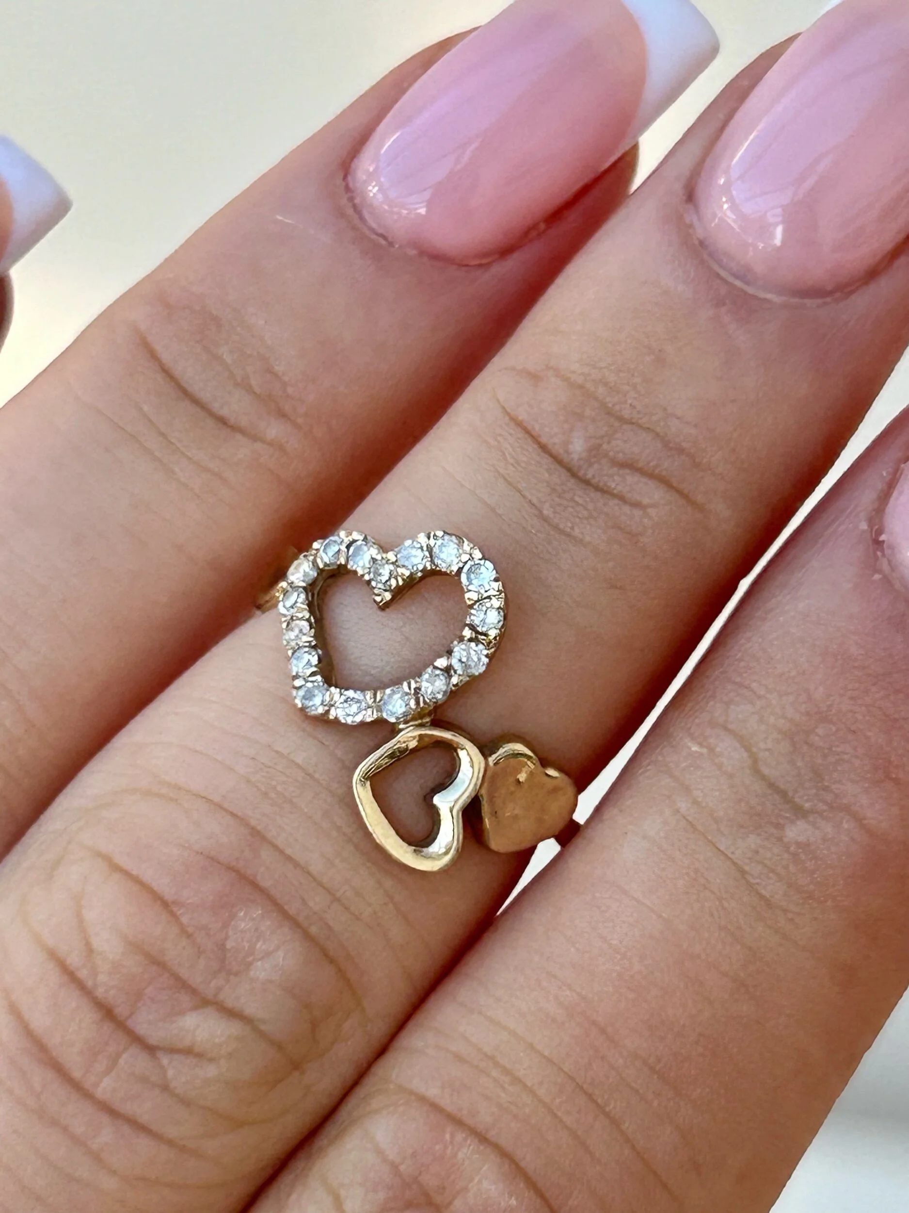 FE843495-E7B9-41FD-A159-5435AB2BC34A