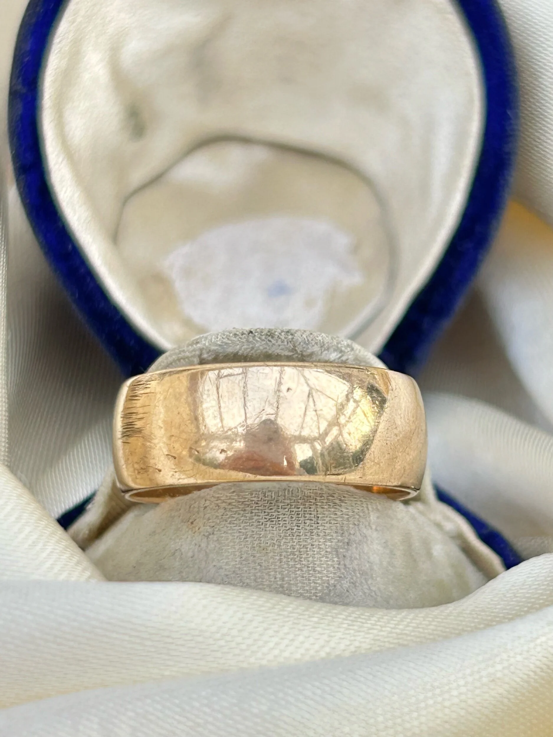 B3E811E9-73EB-4AA8-B426-14101B0BB452