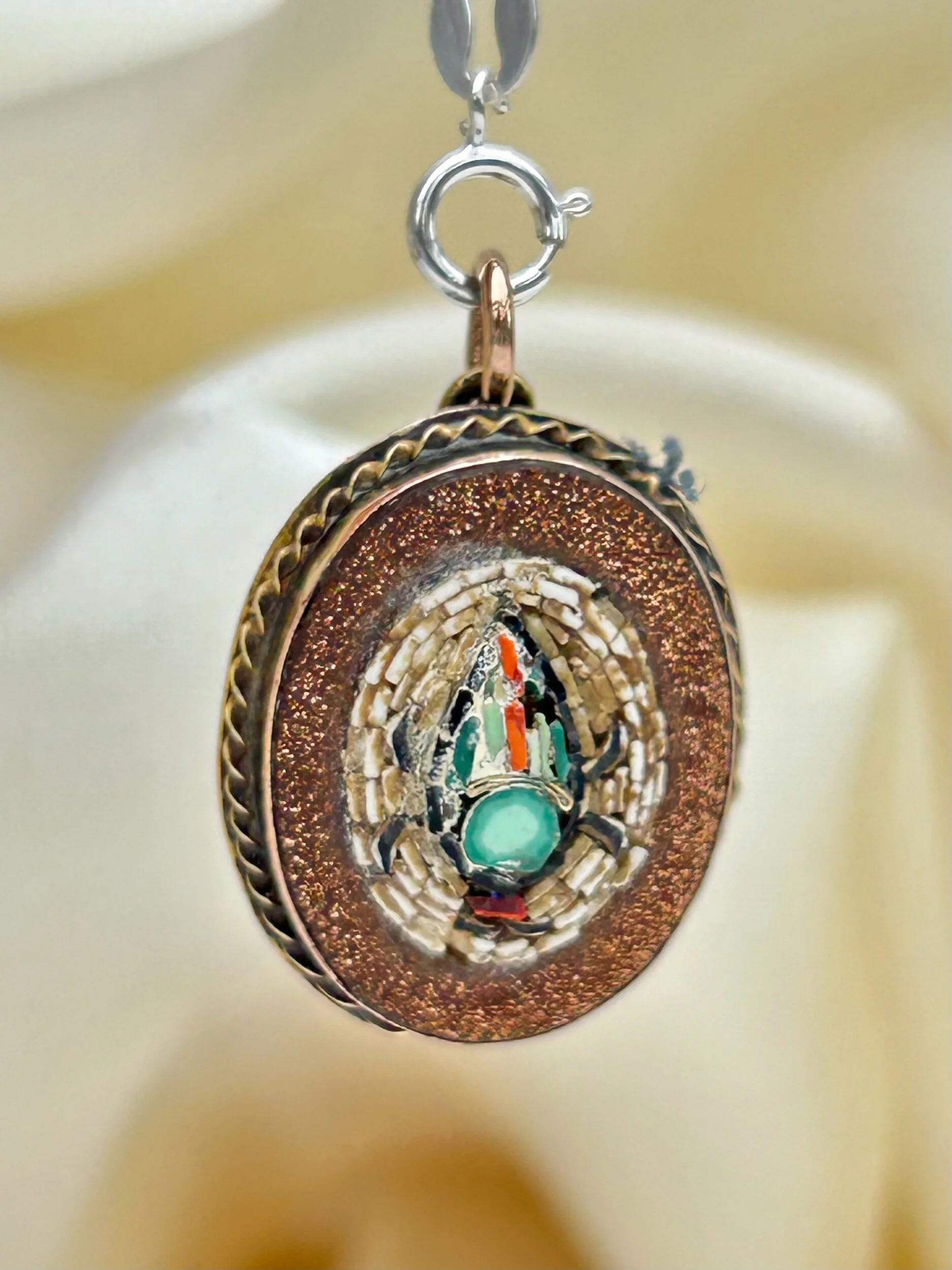 4843D981-D0D5-4AA4-AA1C-51CEE6612185