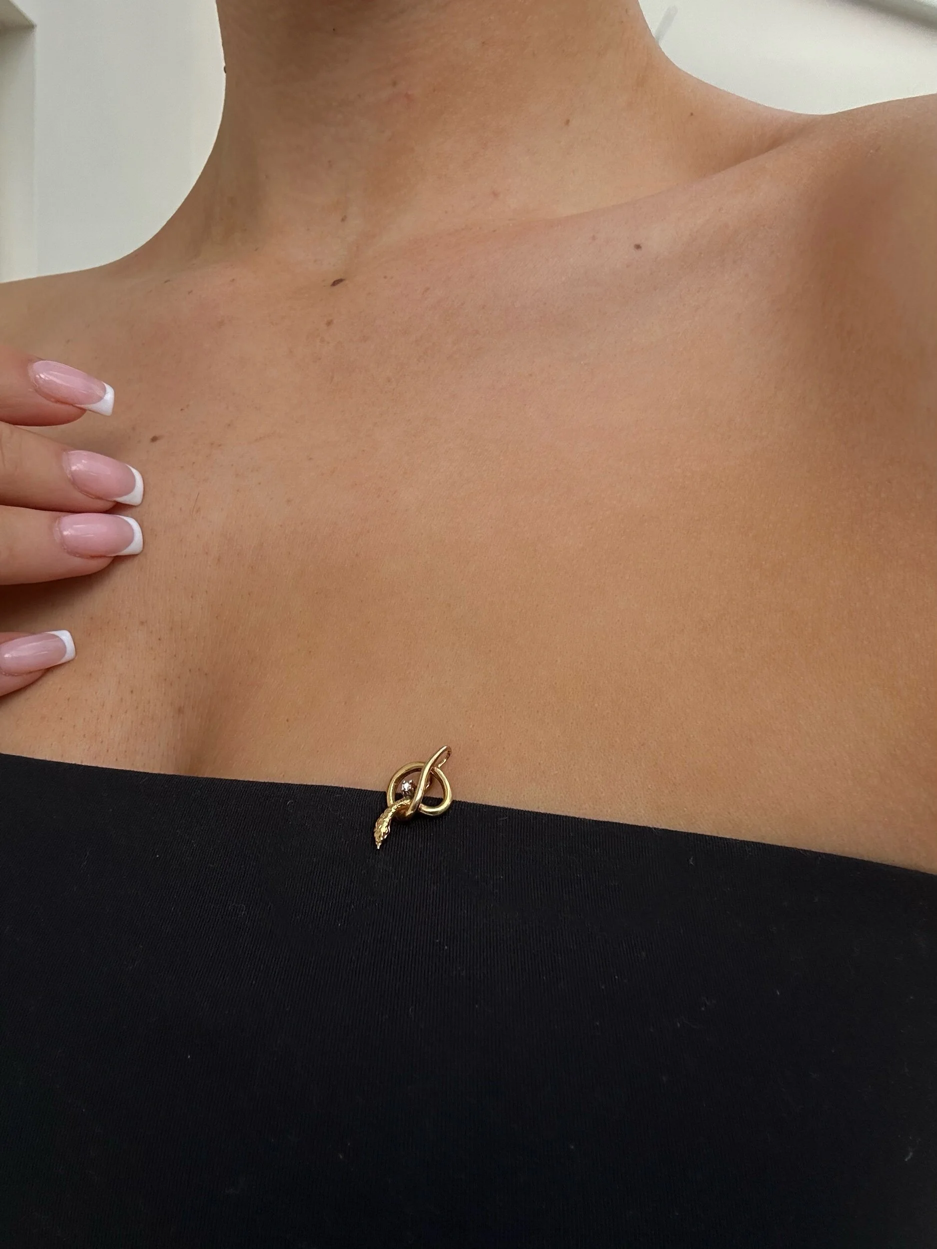 24706694-82DF-41AB-869F-78ACA03EF769