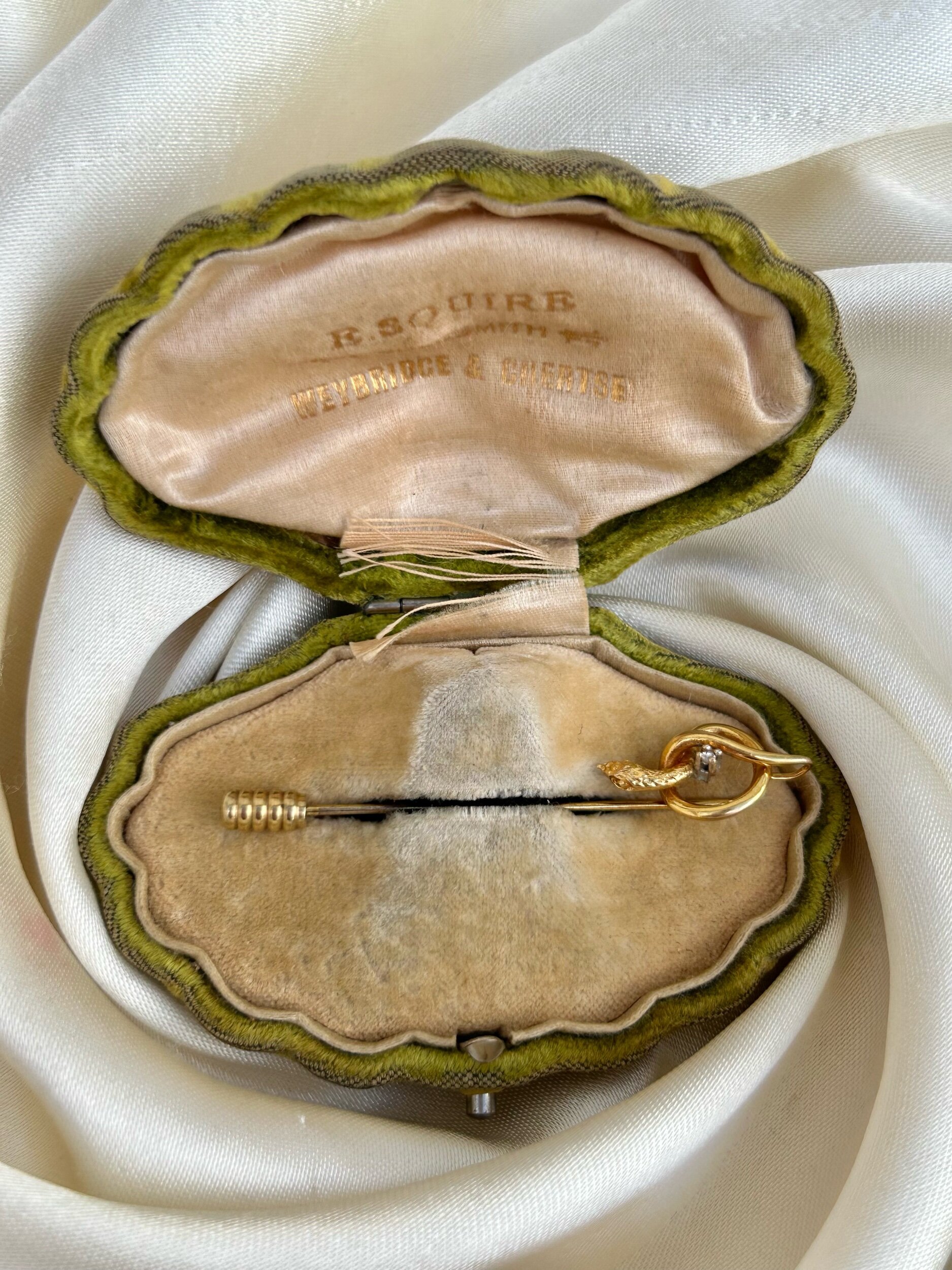 497E238F-B0ED-4754-A878-16115153B04A