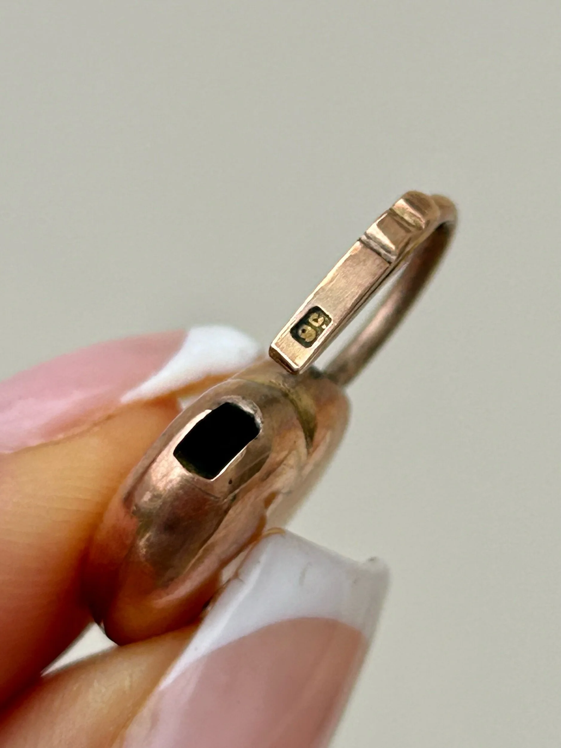 CBC8672F-6009-47A6-B5AE-D12FDA89C9A5